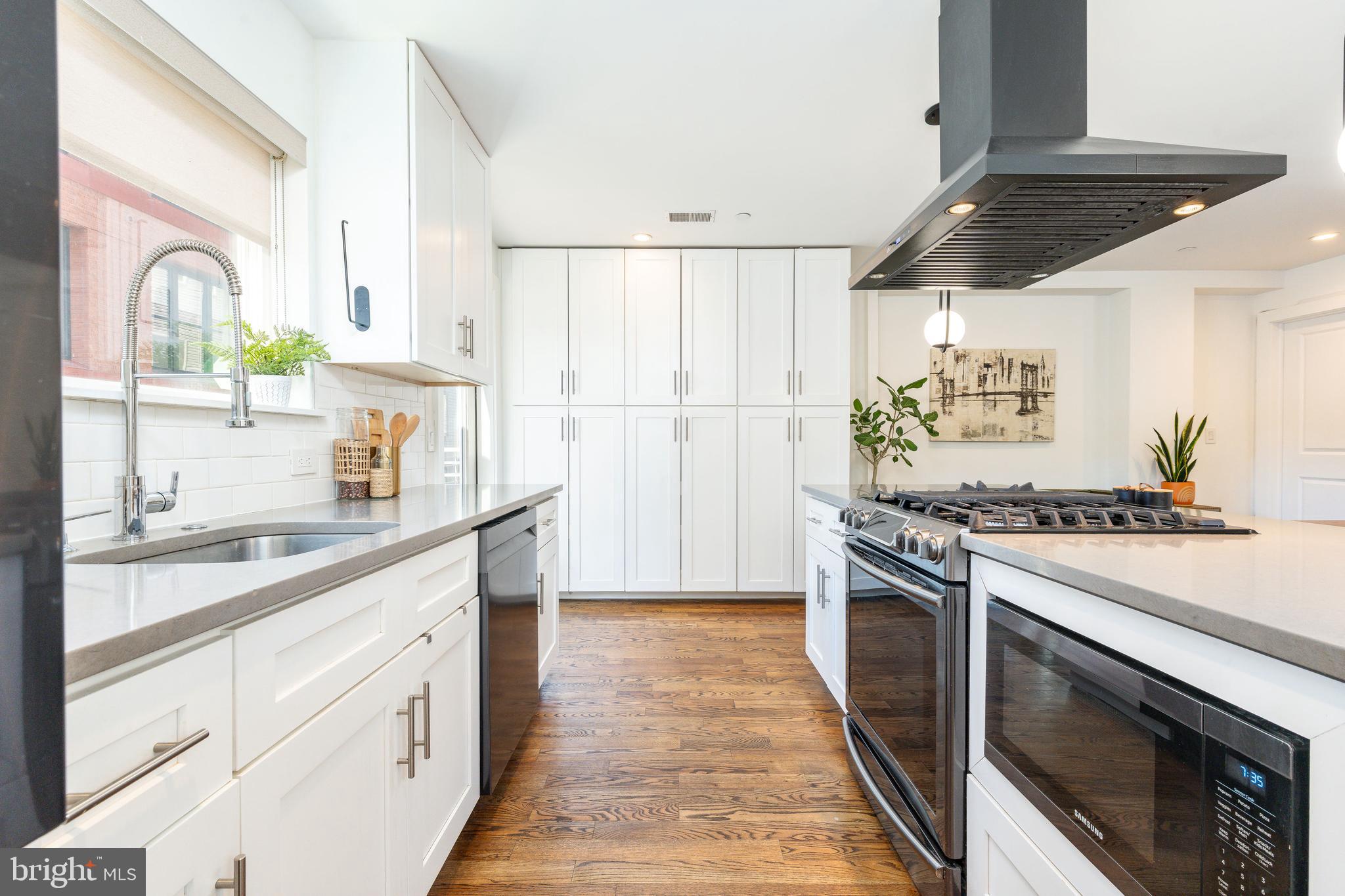 OLDE KENSINGTON - Residential