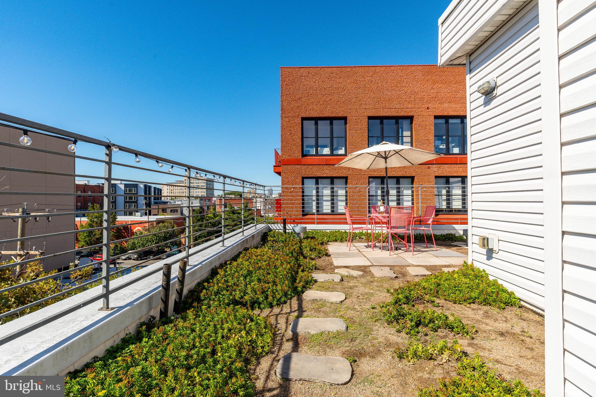 OLDE KENSINGTON - Residential