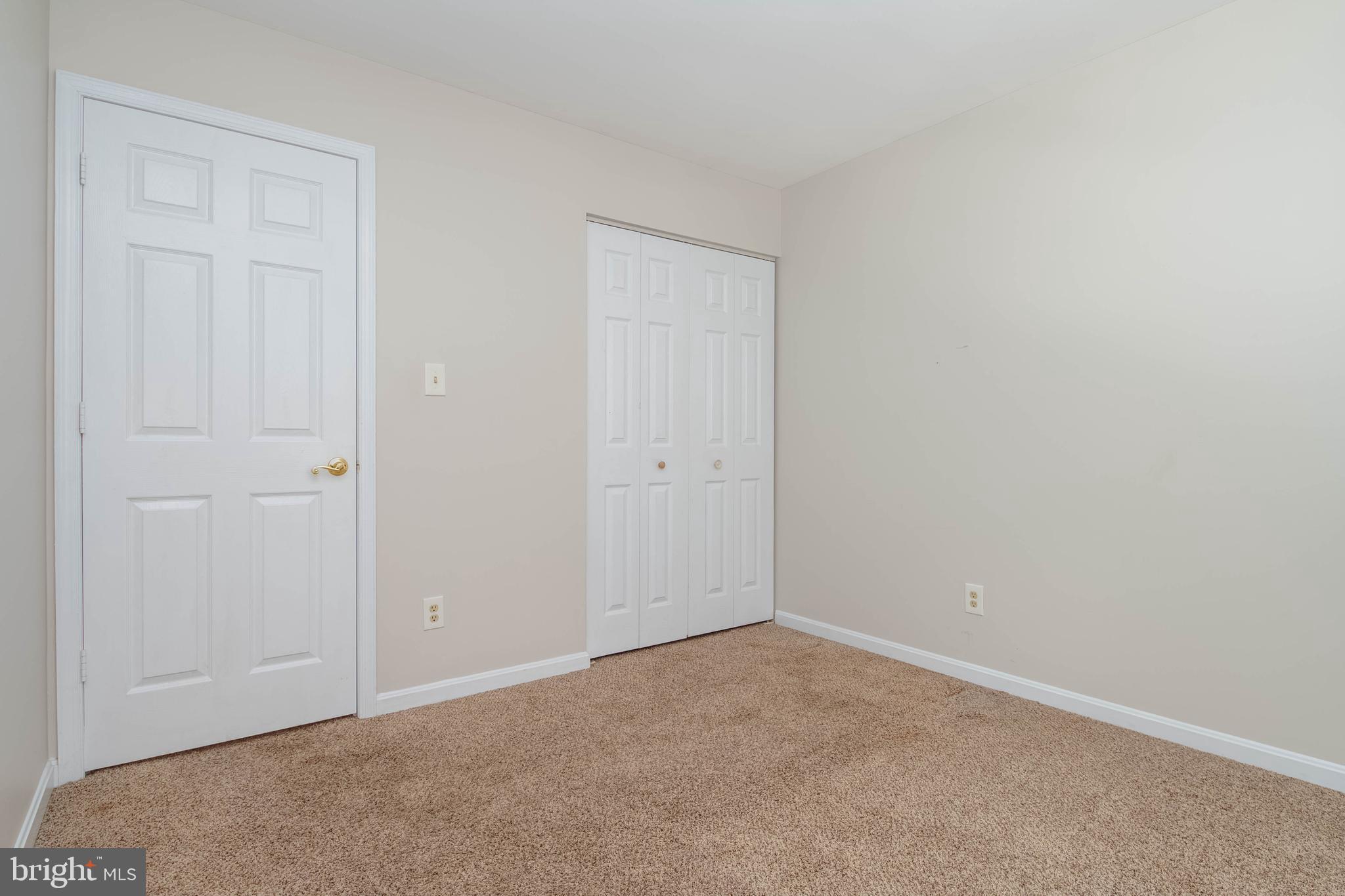 VILLAGE OF THOMAS RUN - Residential