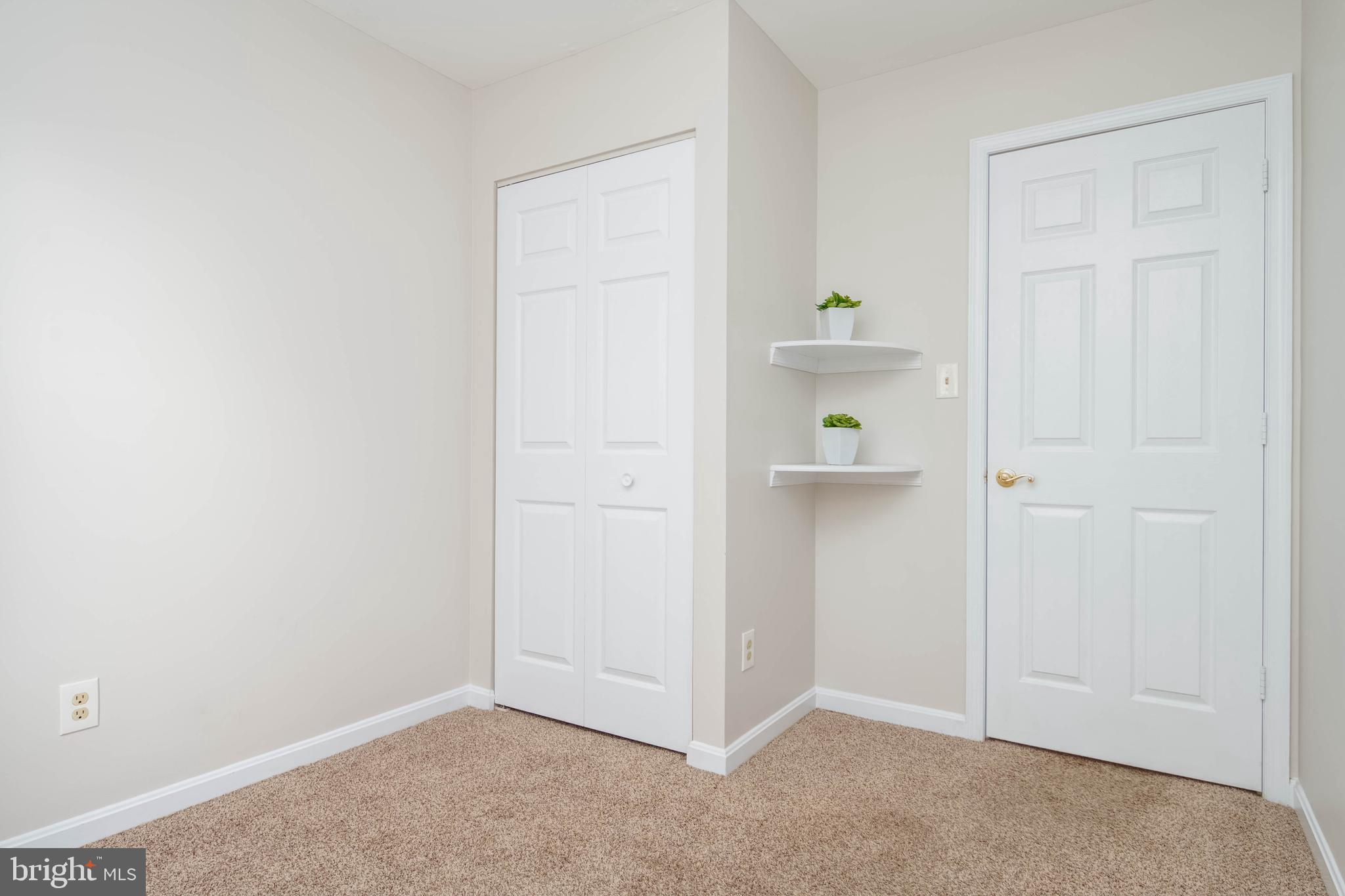 VILLAGE OF THOMAS RUN - Residential