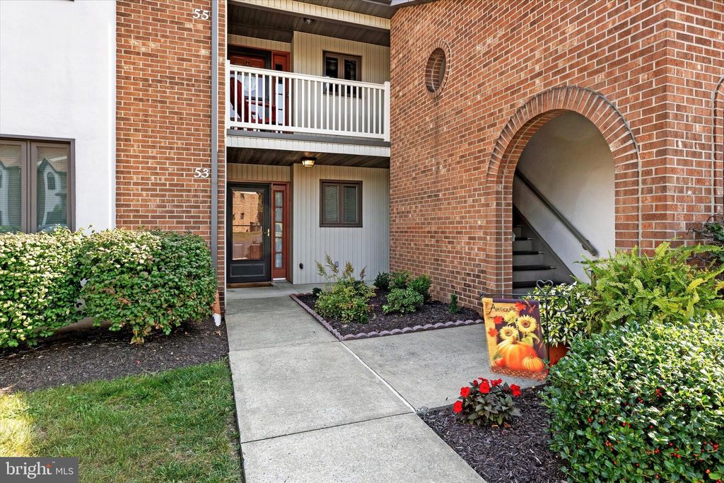 Photo of 53 Black Oak Drive, Lancaster, PA 17602 (MLS # PALA2057776)