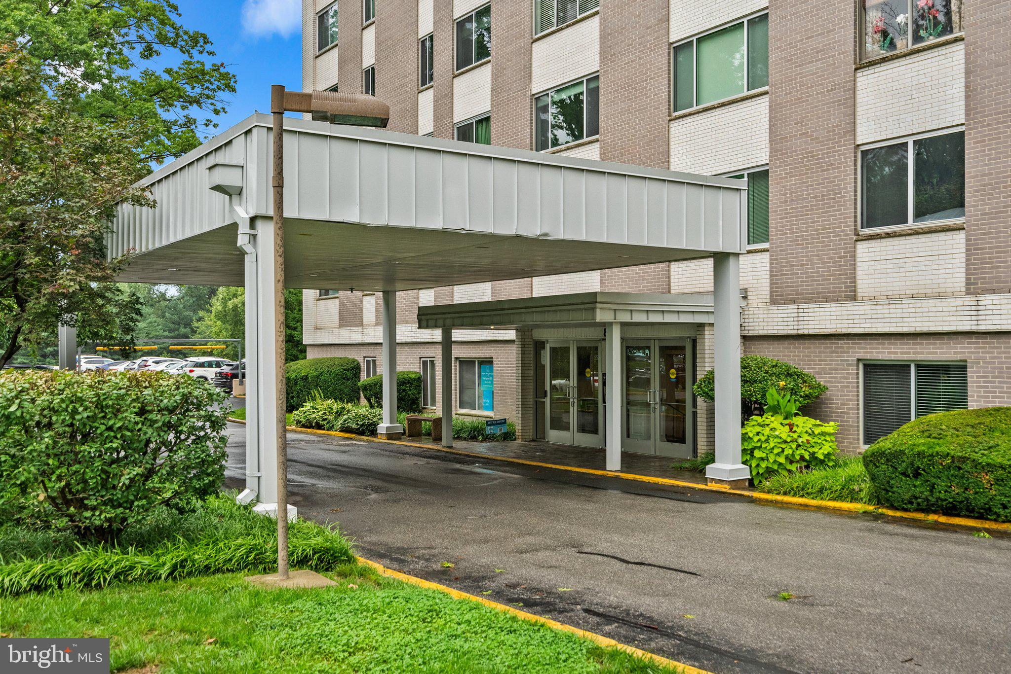 WHITEHALL - Residential