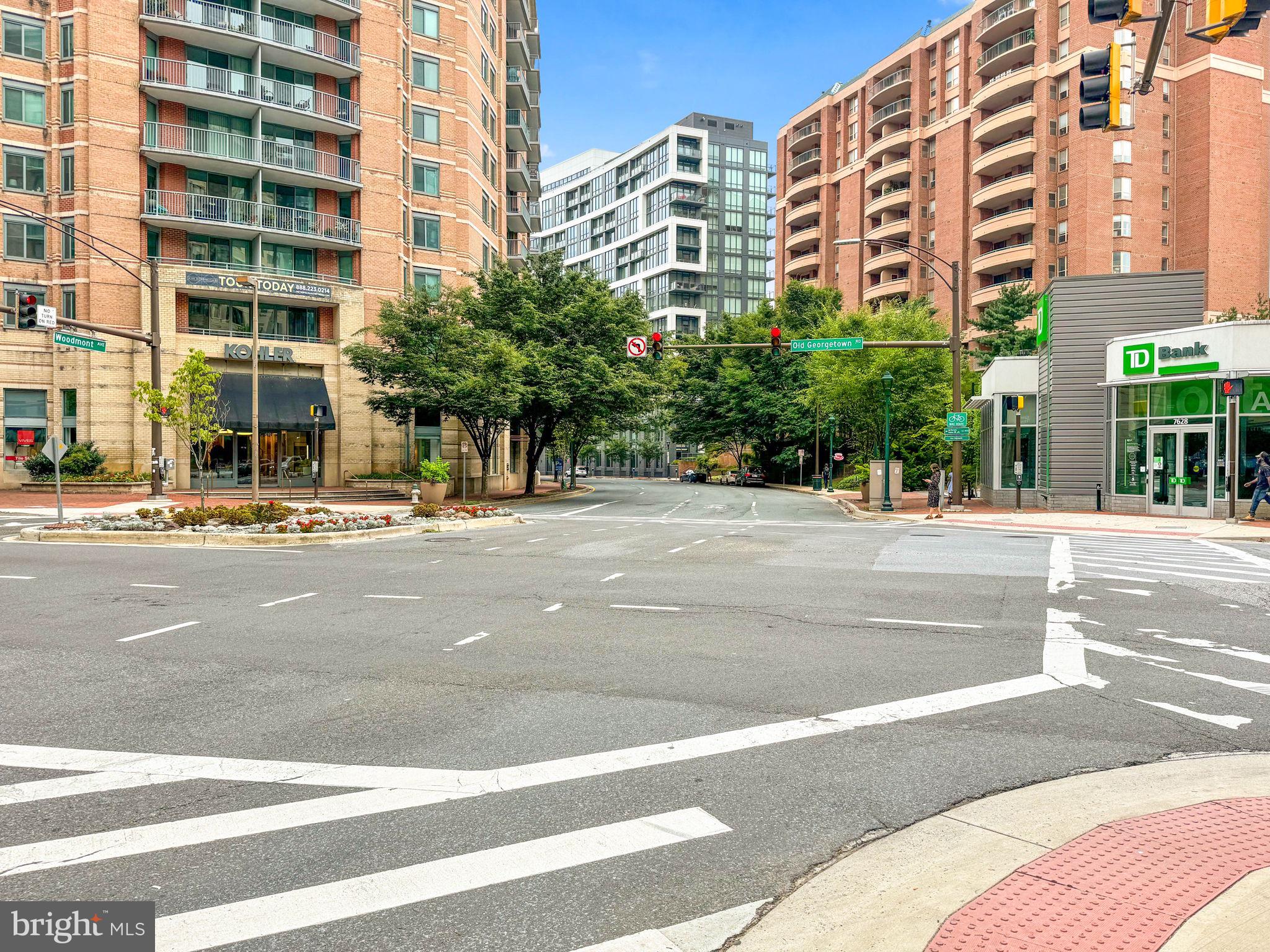 WHITEHALL - Residential