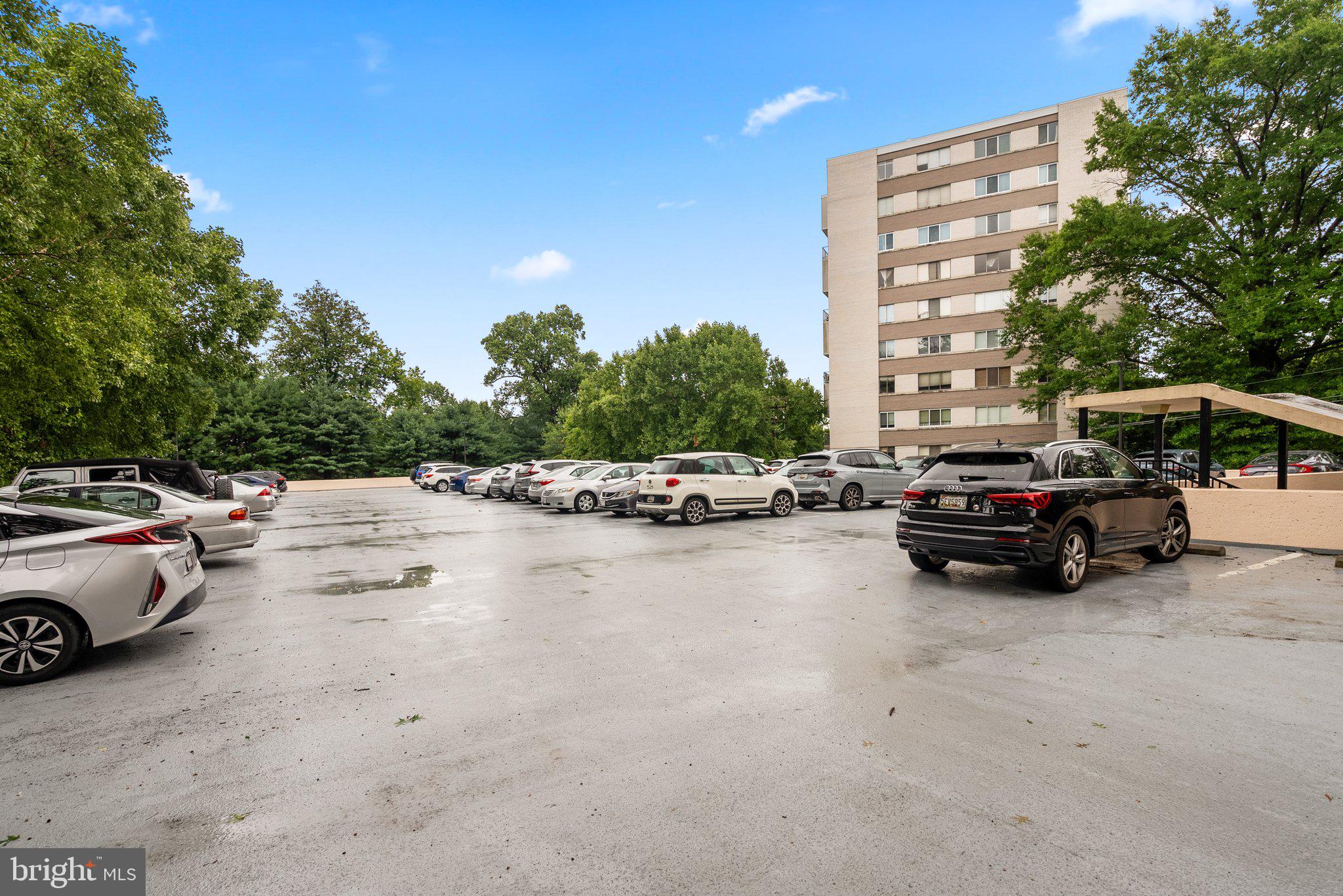 WHITEHALL - Residential