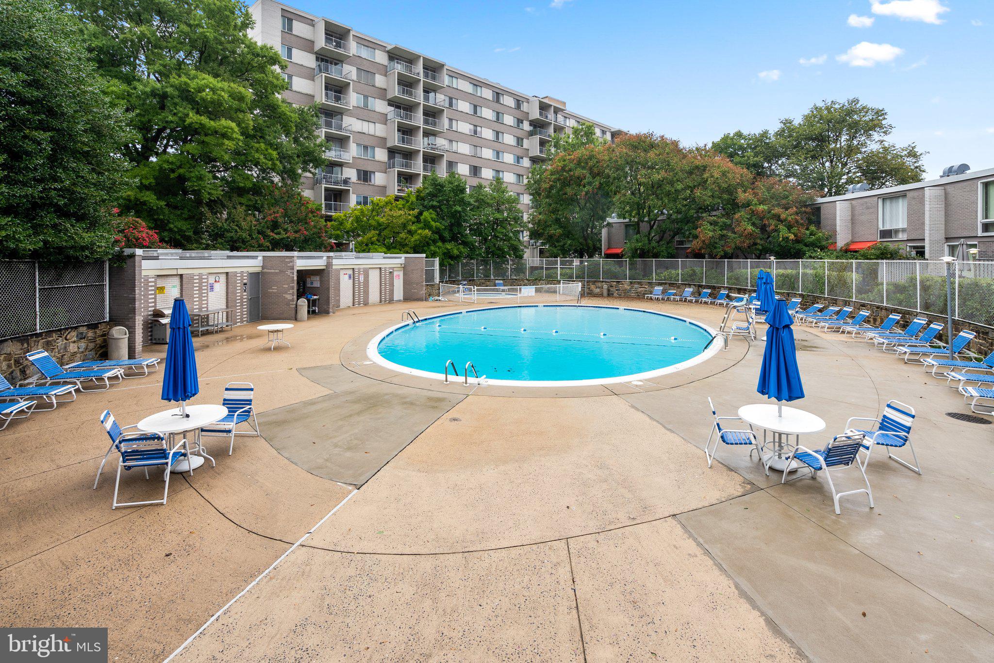 WHITEHALL - Residential