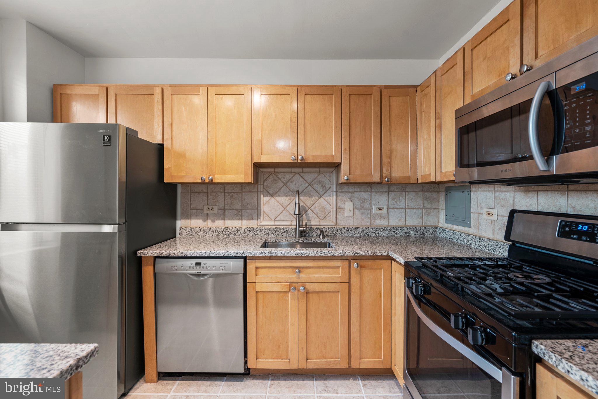 WHITEHALL - Residential