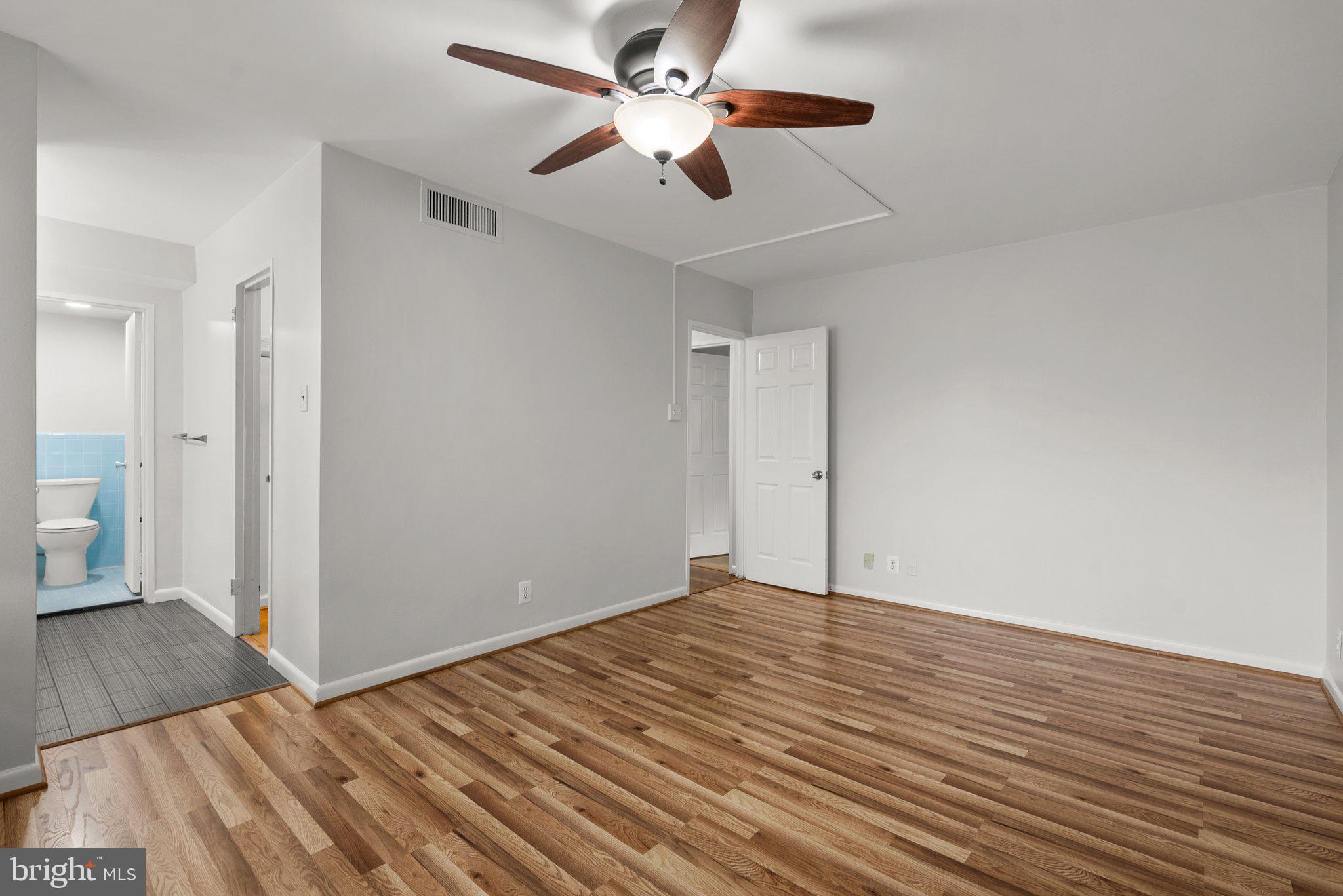 WHITEHALL - Residential