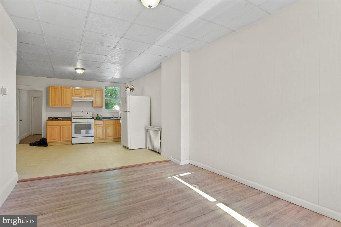 HIGHLANDTOWN - Residential Lease