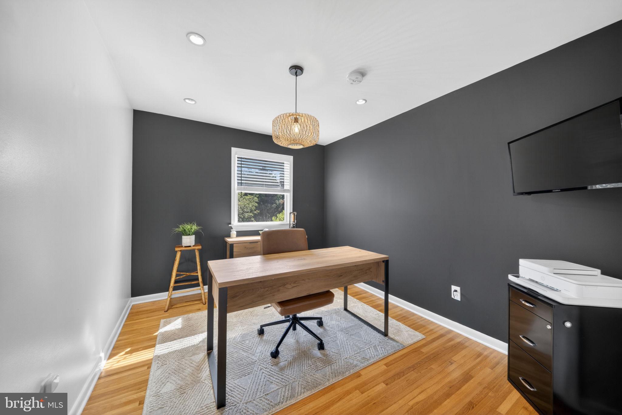 HAMPSTEAD - Residential