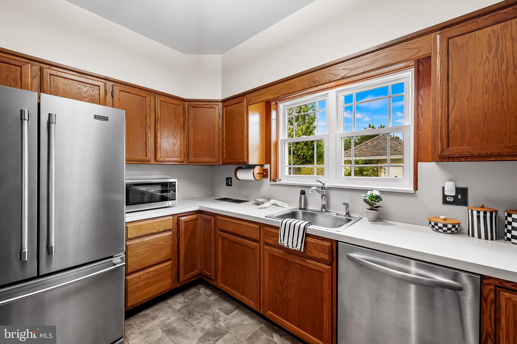 ROLAND PARK - Residential