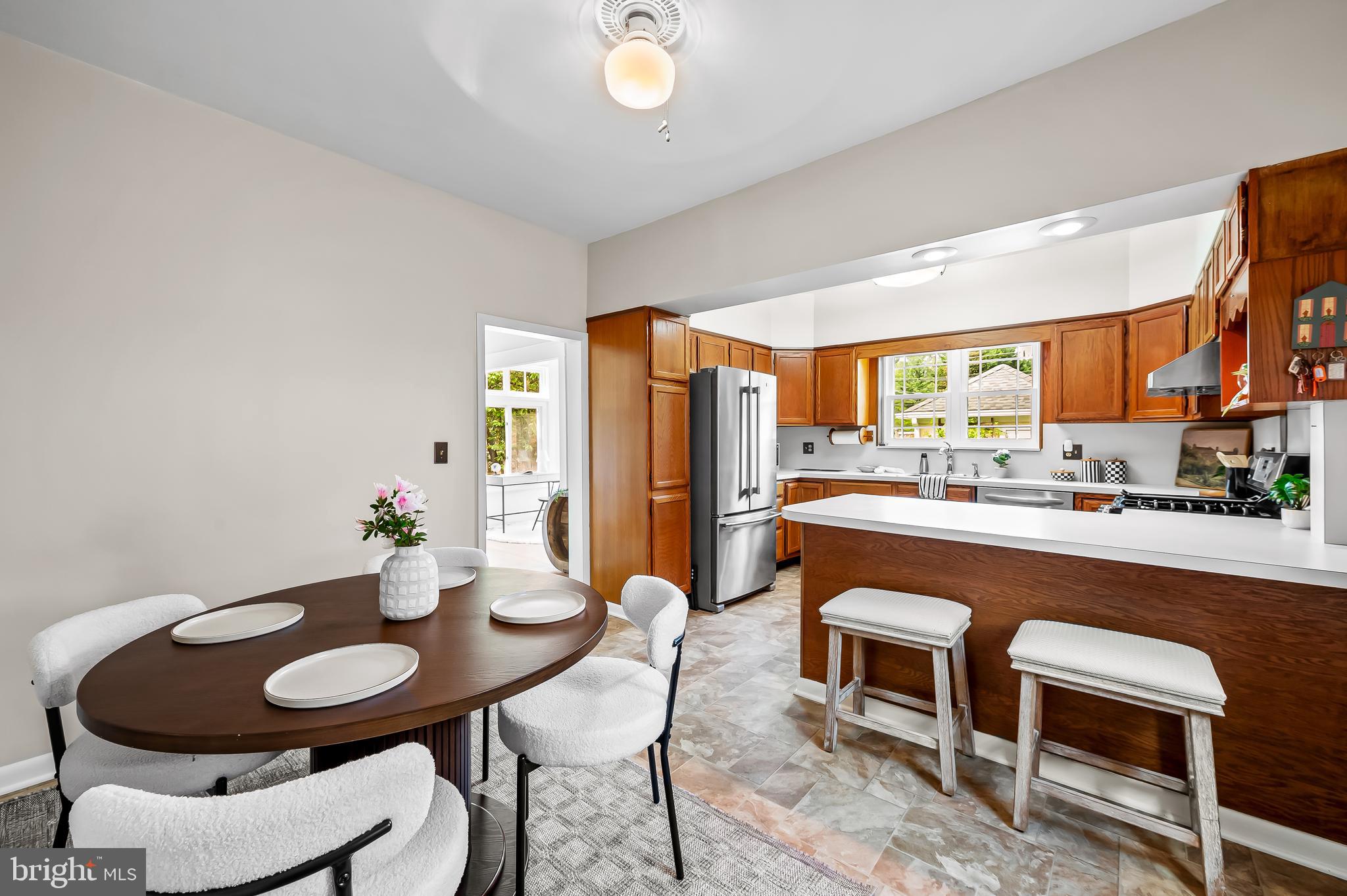 ROLAND PARK - Residential