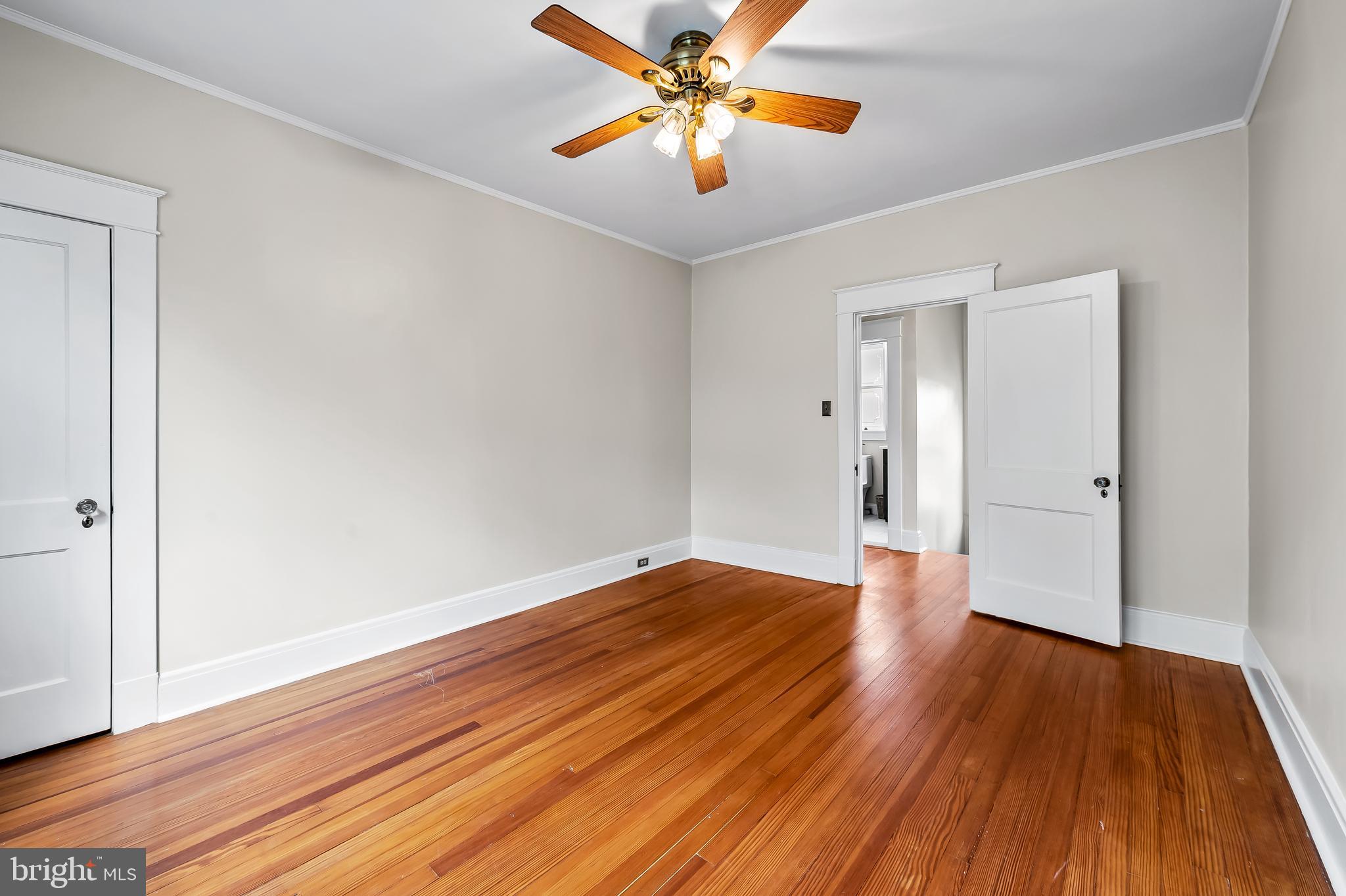 ROLAND PARK - Residential