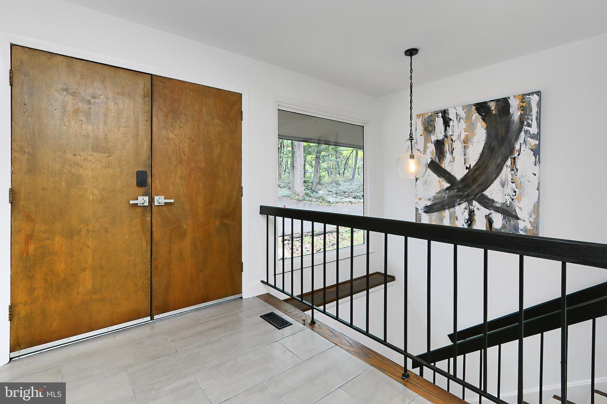 10236 LAWYERS ROAD