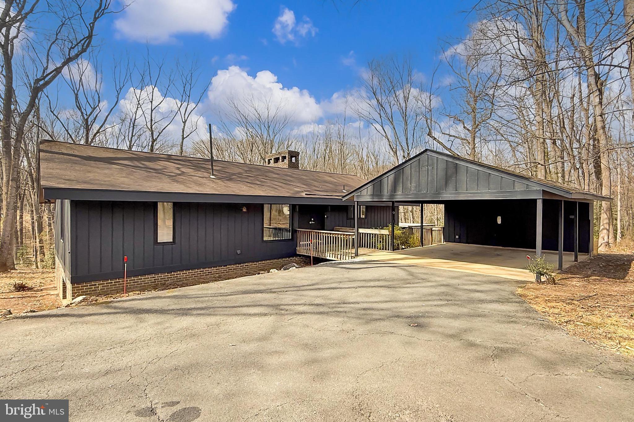 10236 LAWYERS ROAD