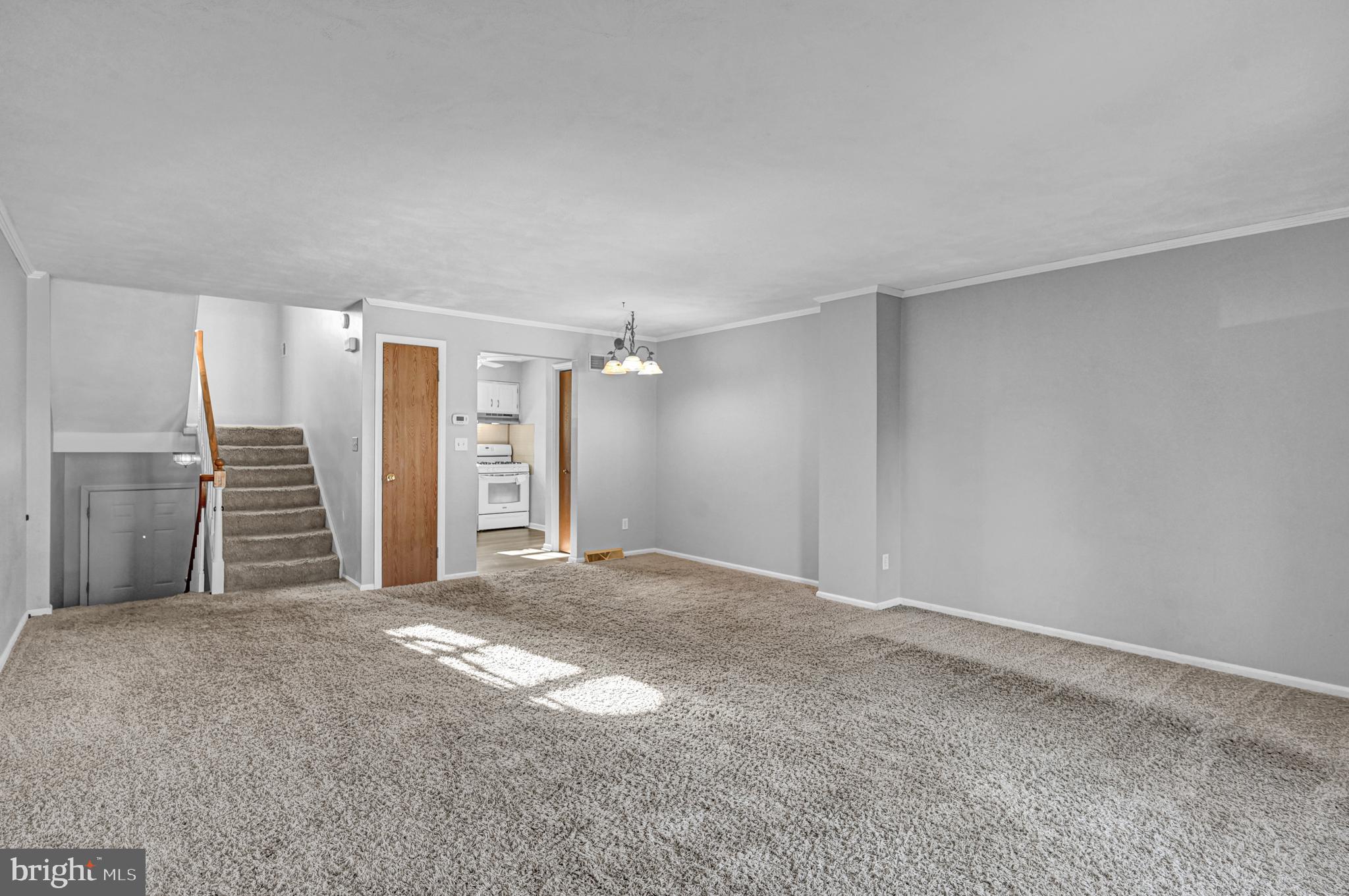 WESTLYN CONDOS - Residential