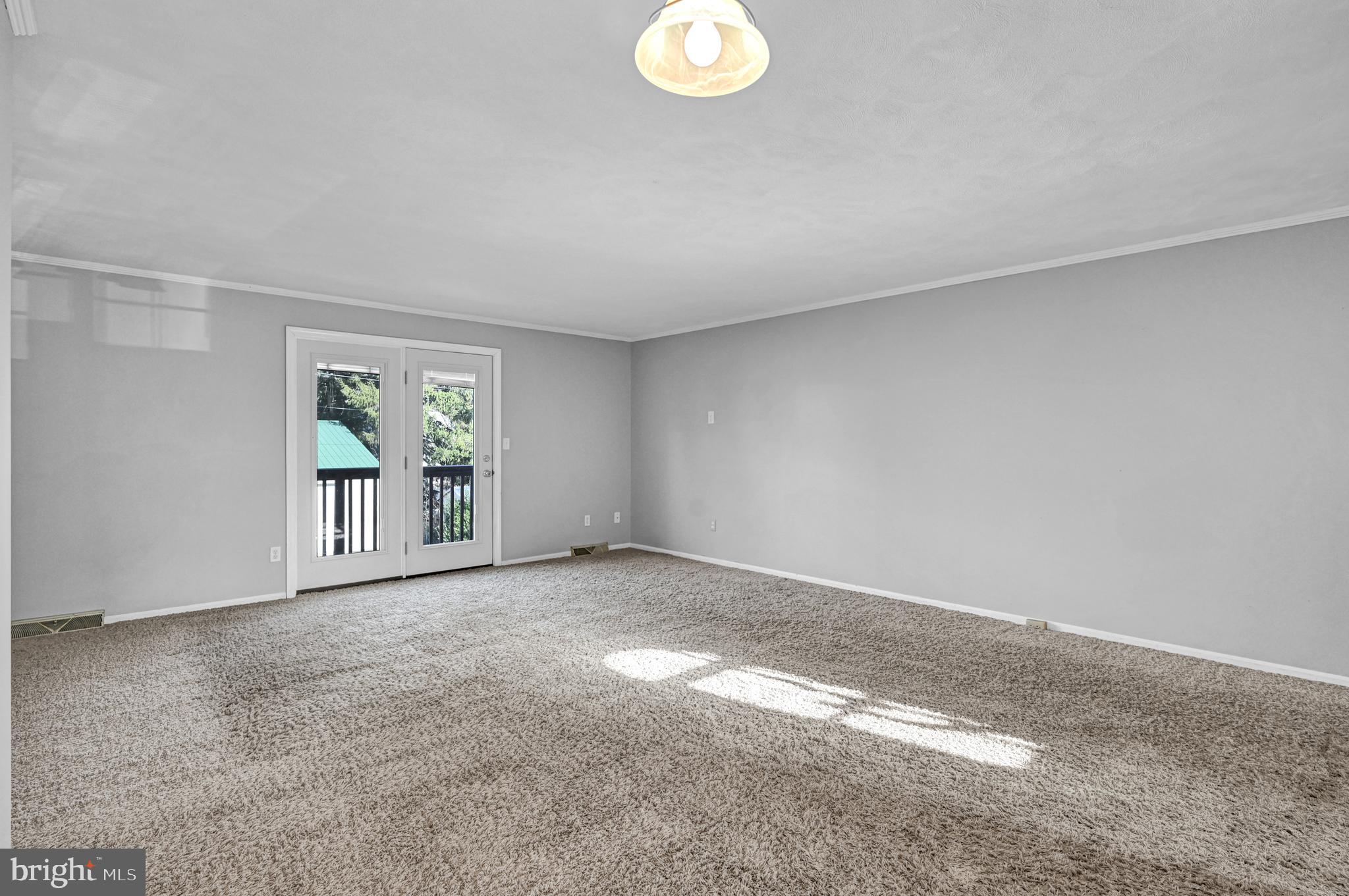 WESTLYN CONDOS - Residential