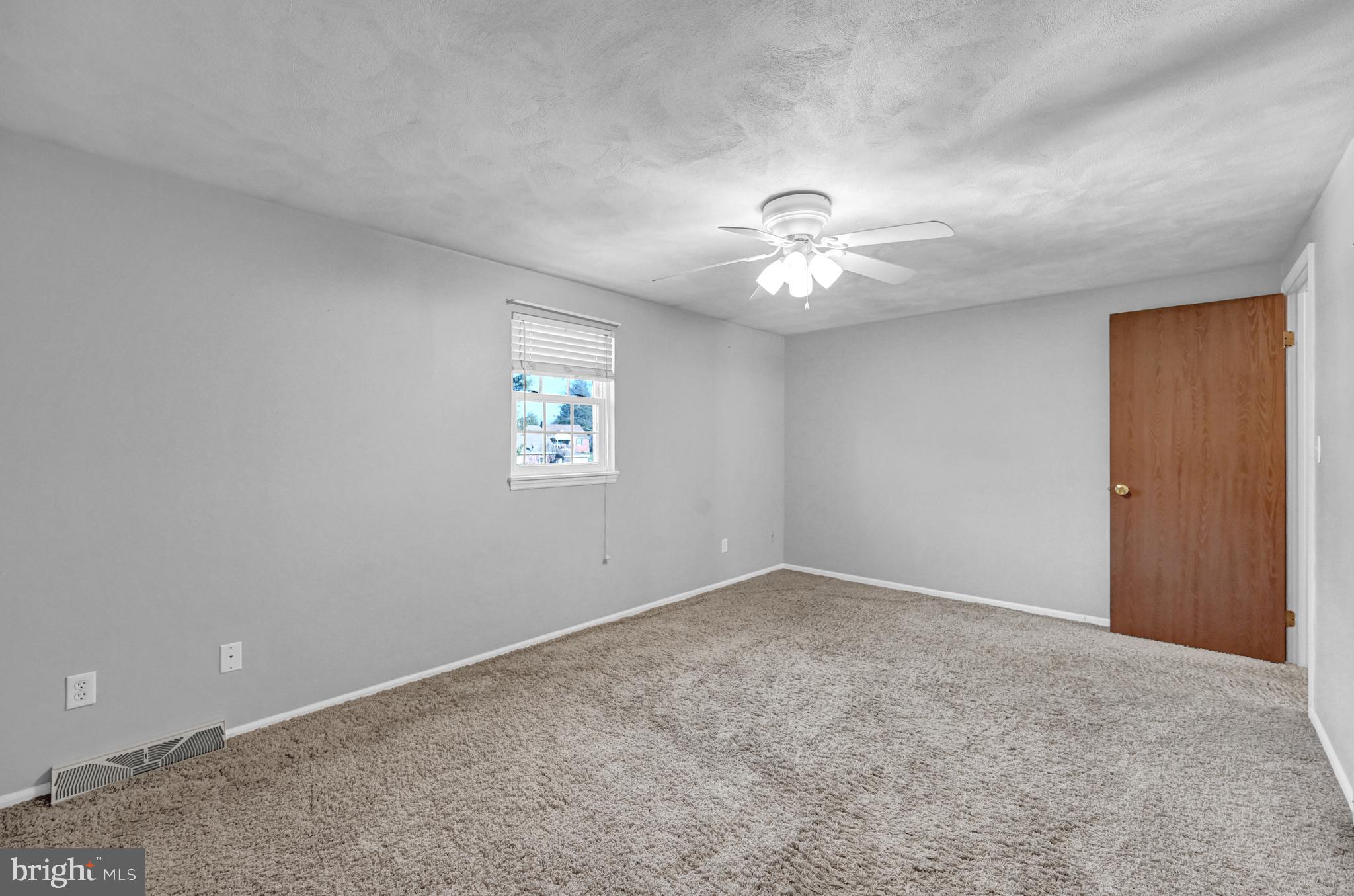 WESTLYN CONDOS - Residential