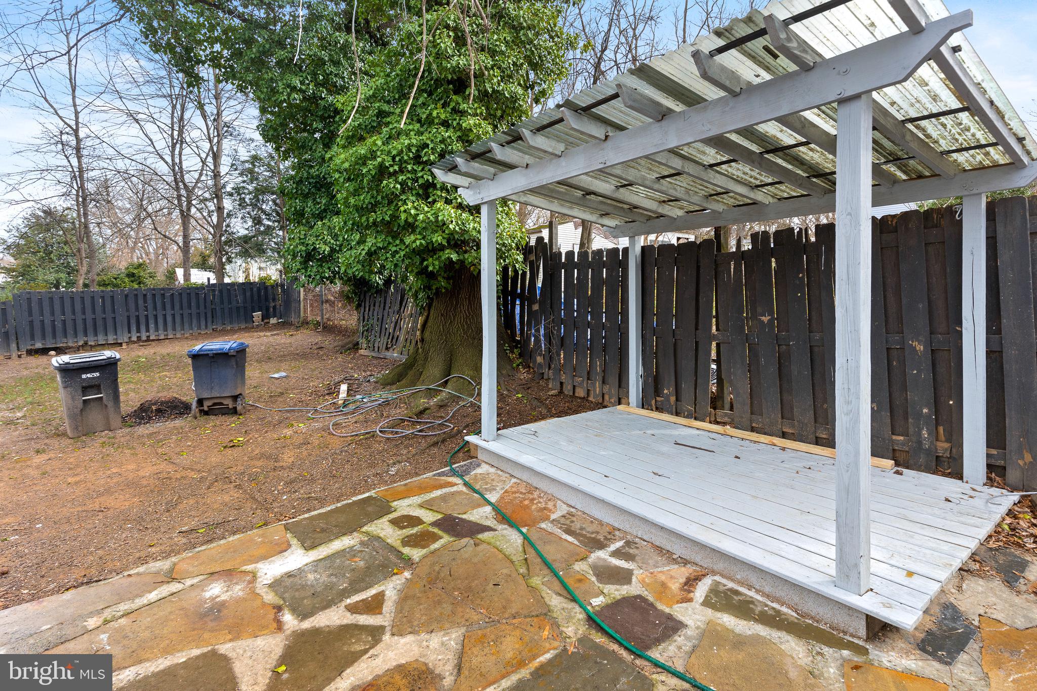 MT RAINIER- ROGERS 1ST A - Residential