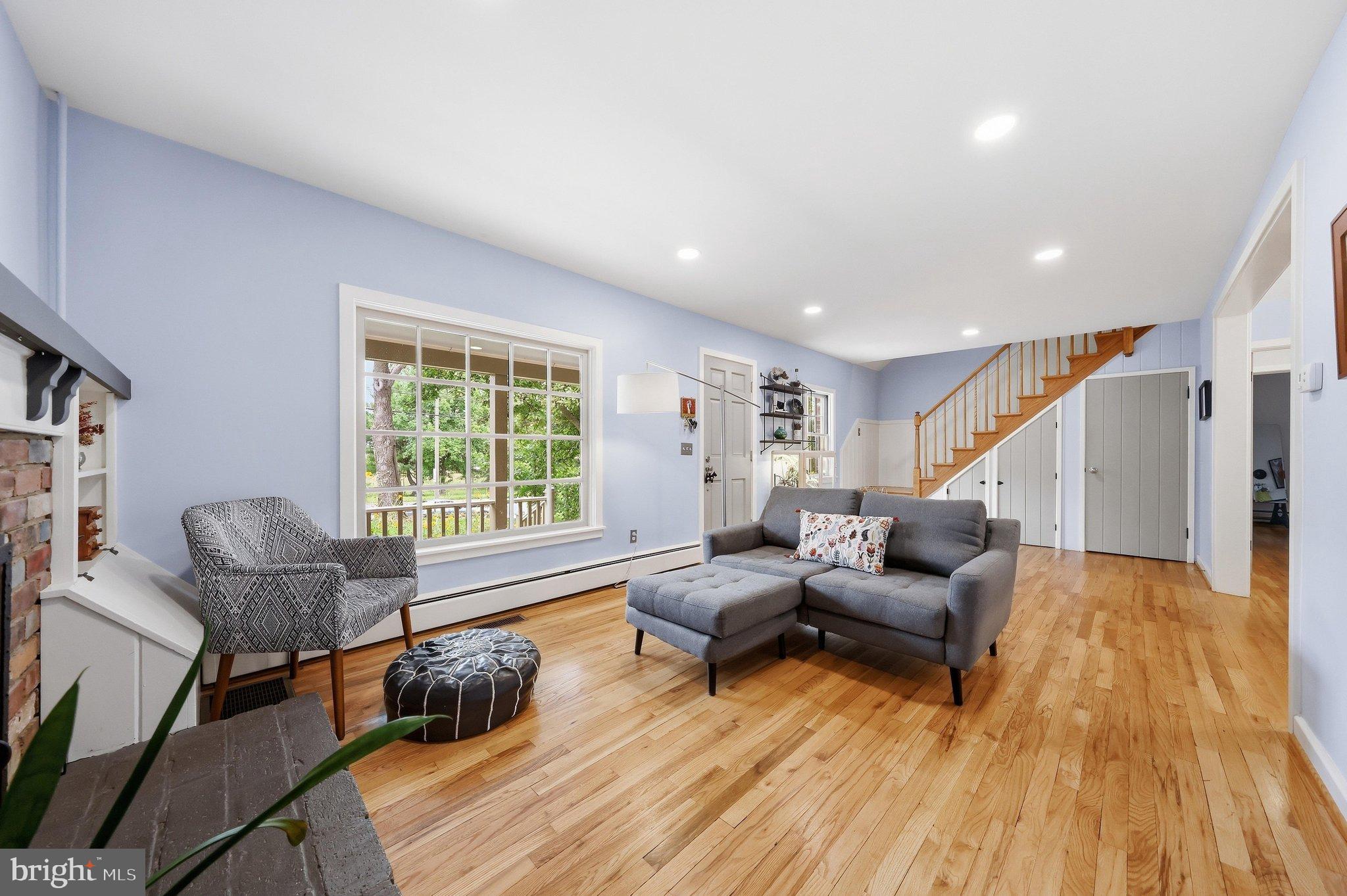 1722 SHOOKSTOWN ROAD