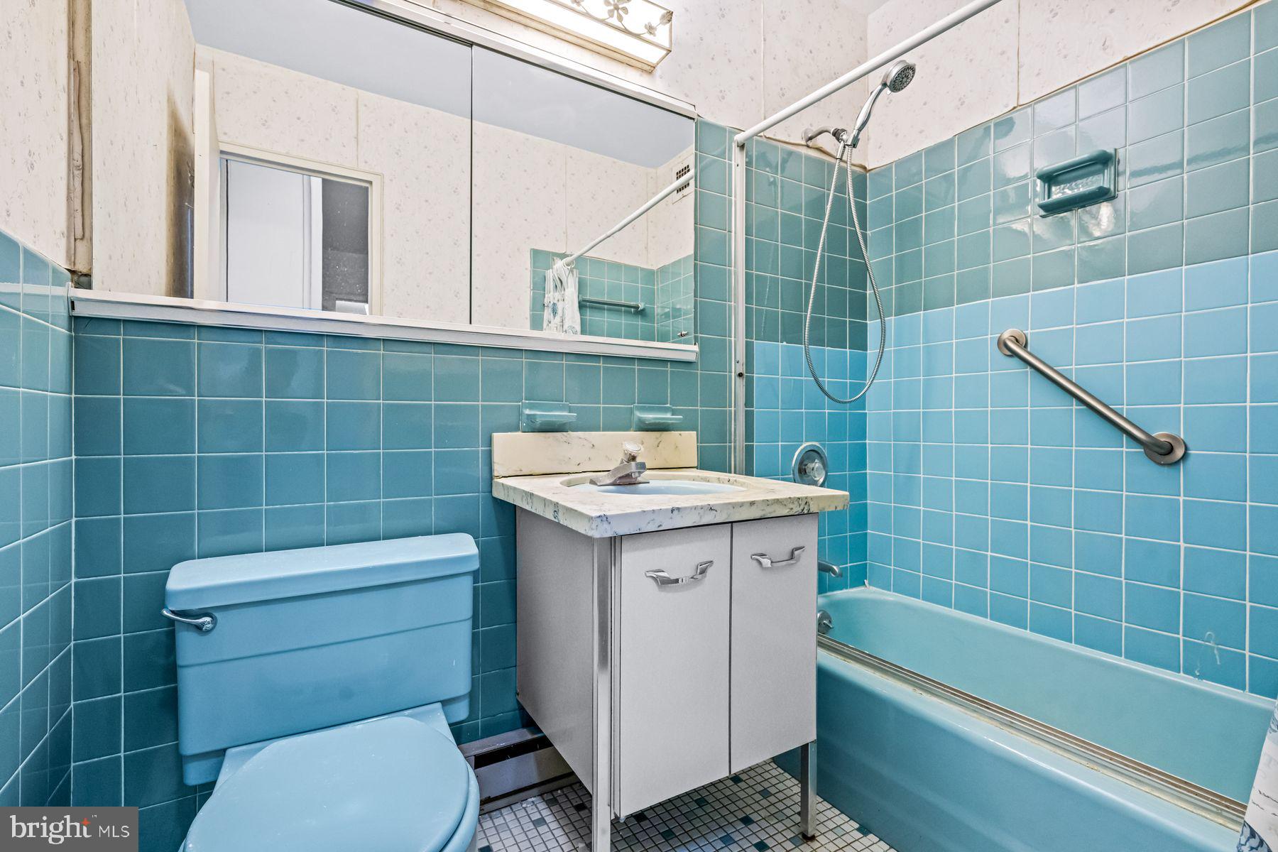 OAK HILL - Residential