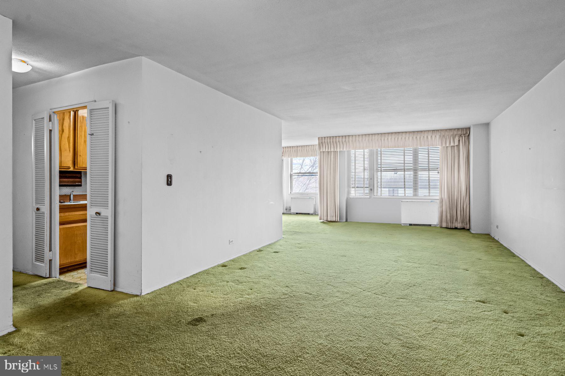 OAK HILL - Residential