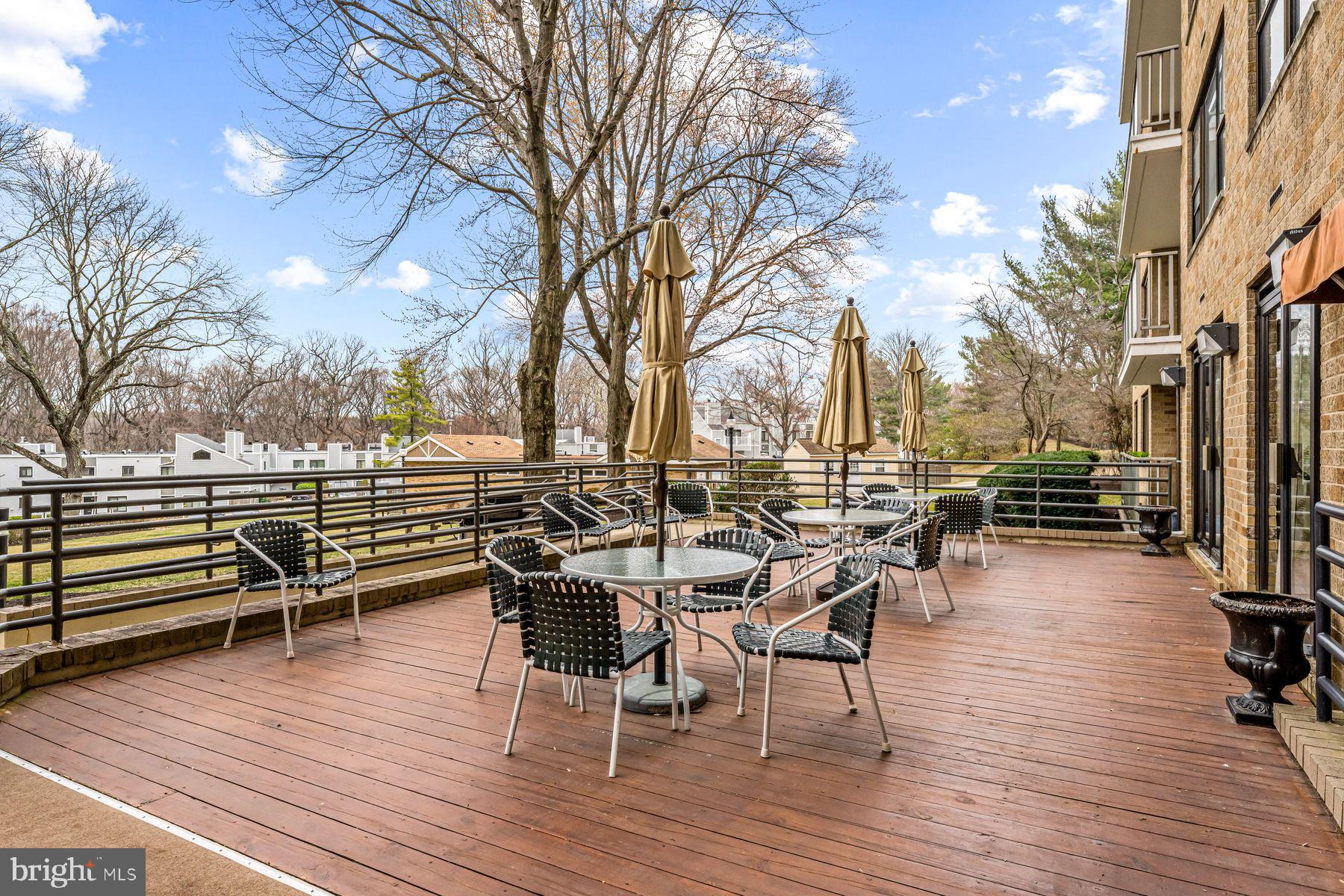 OAK HILL - Residential