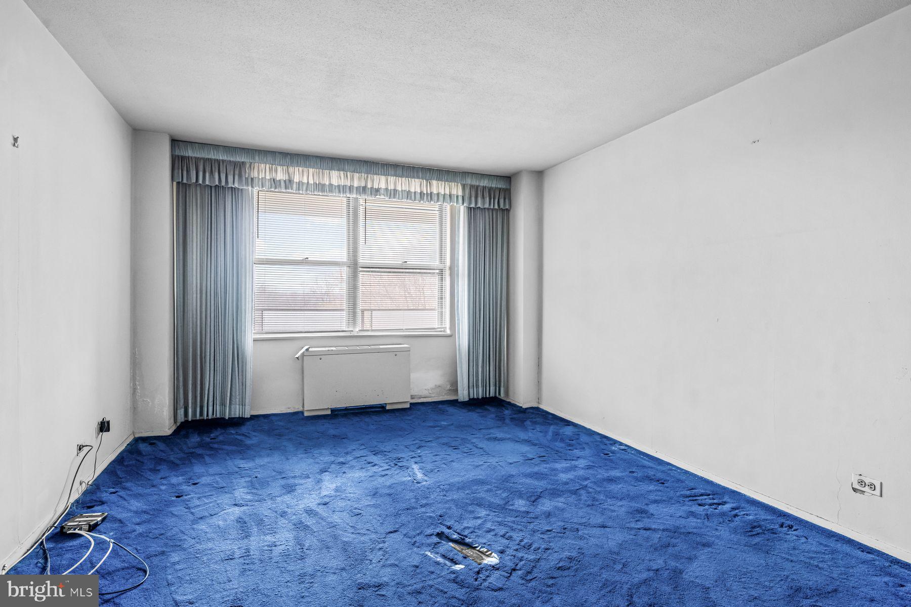 OAK HILL - Residential