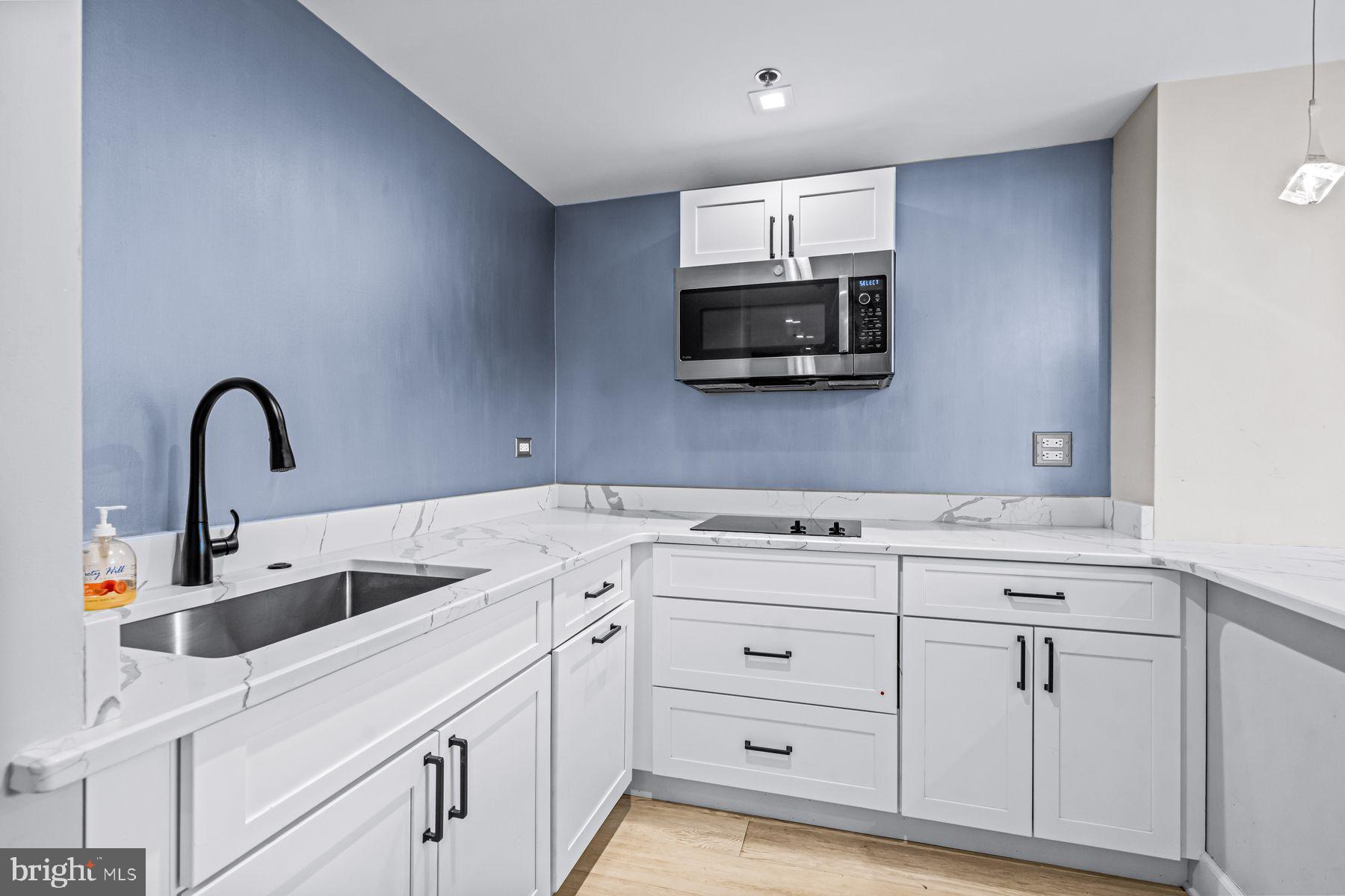 OAK HILL - Residential