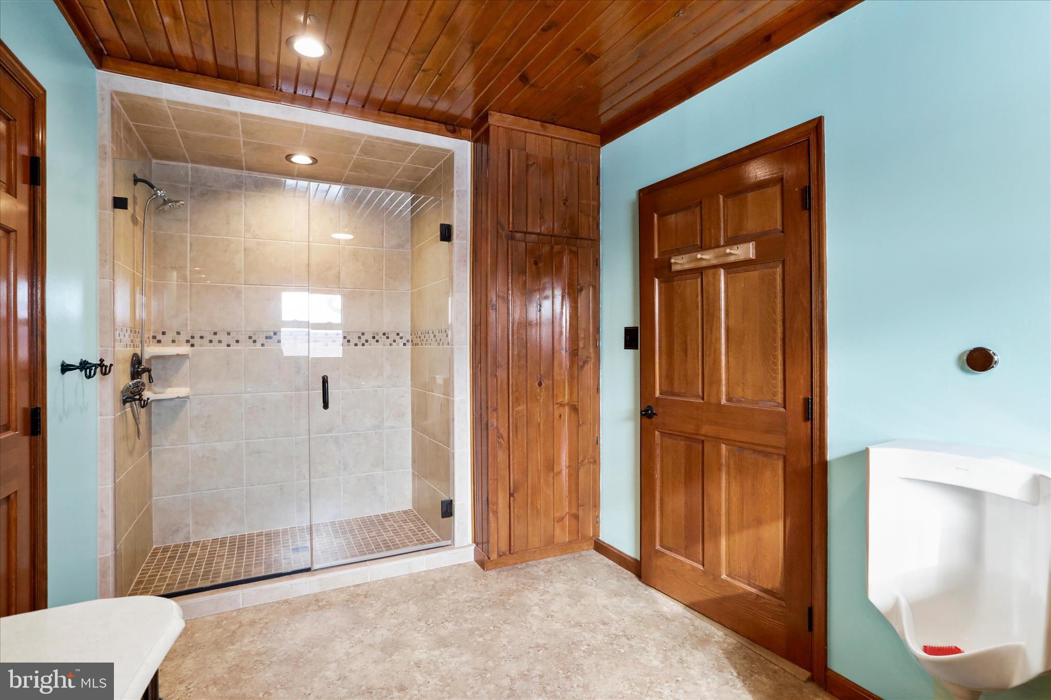 TIMBER RIDGE HEIGHTS - Residential