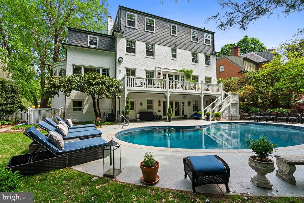 FARMINGTON - Residential