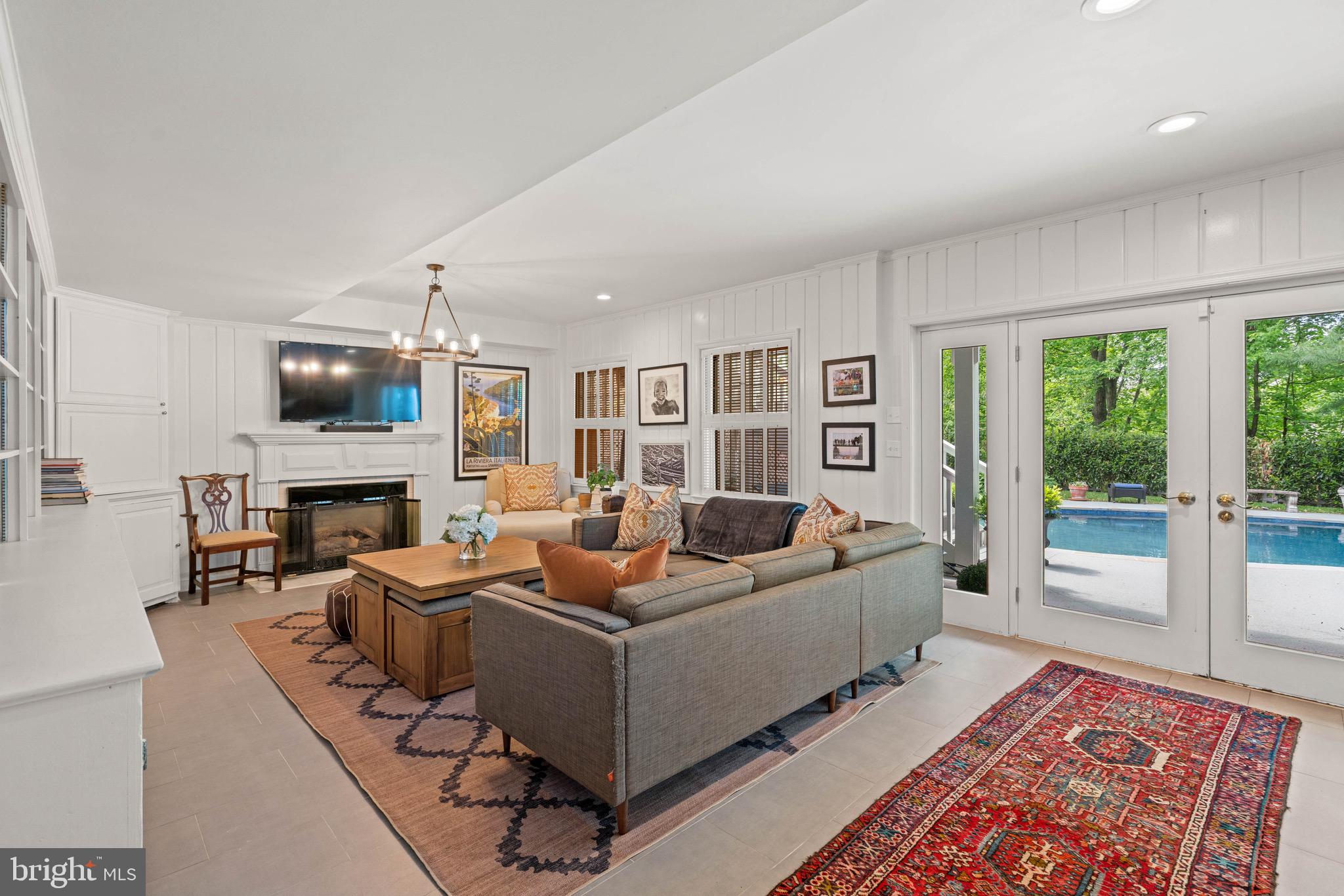 FARMINGTON - Residential