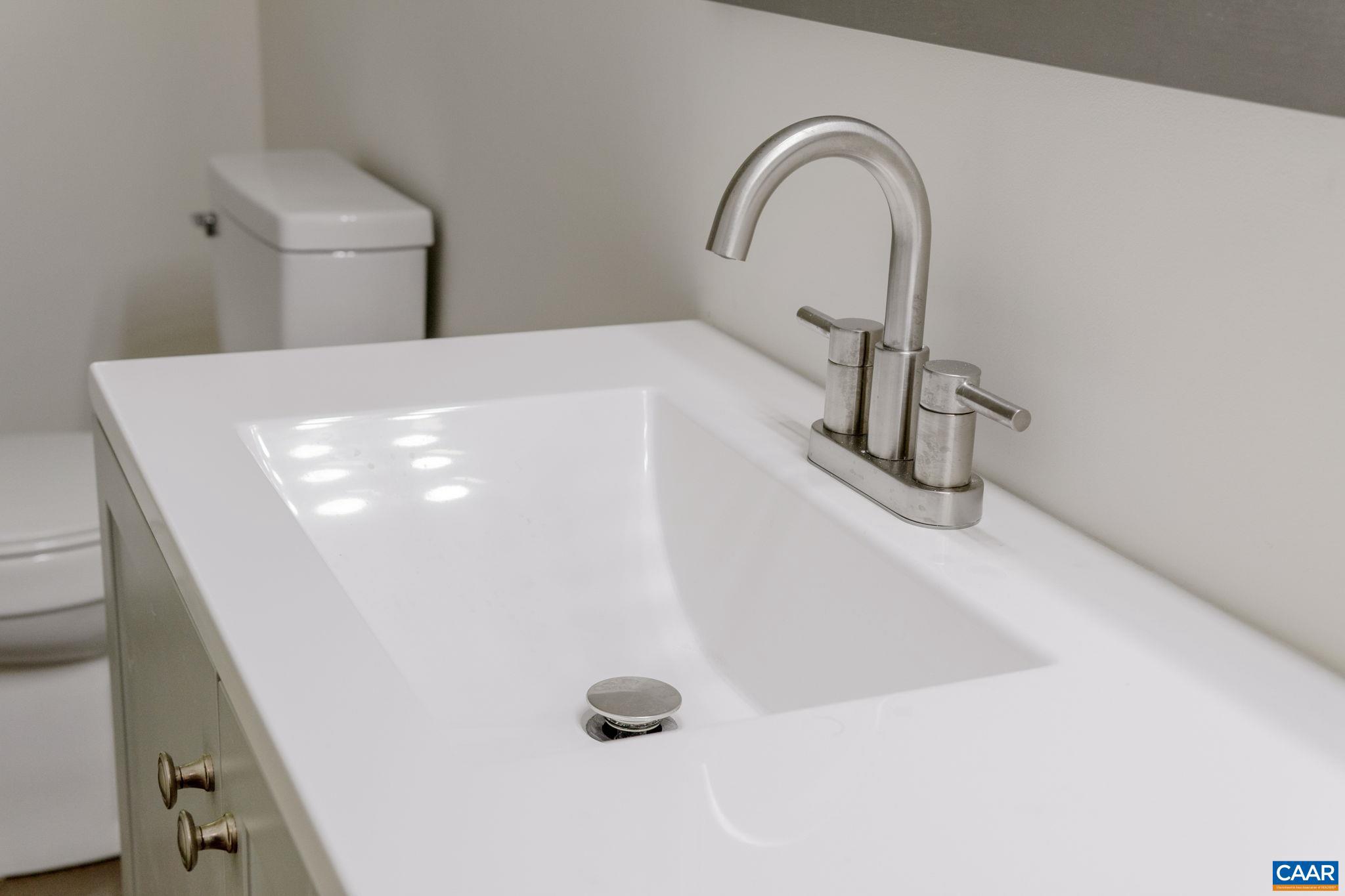 LAKE MONTICELLO - Residential