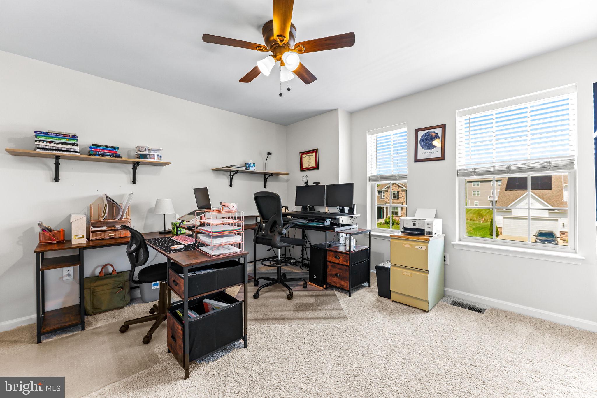 STONEGATE - Residential