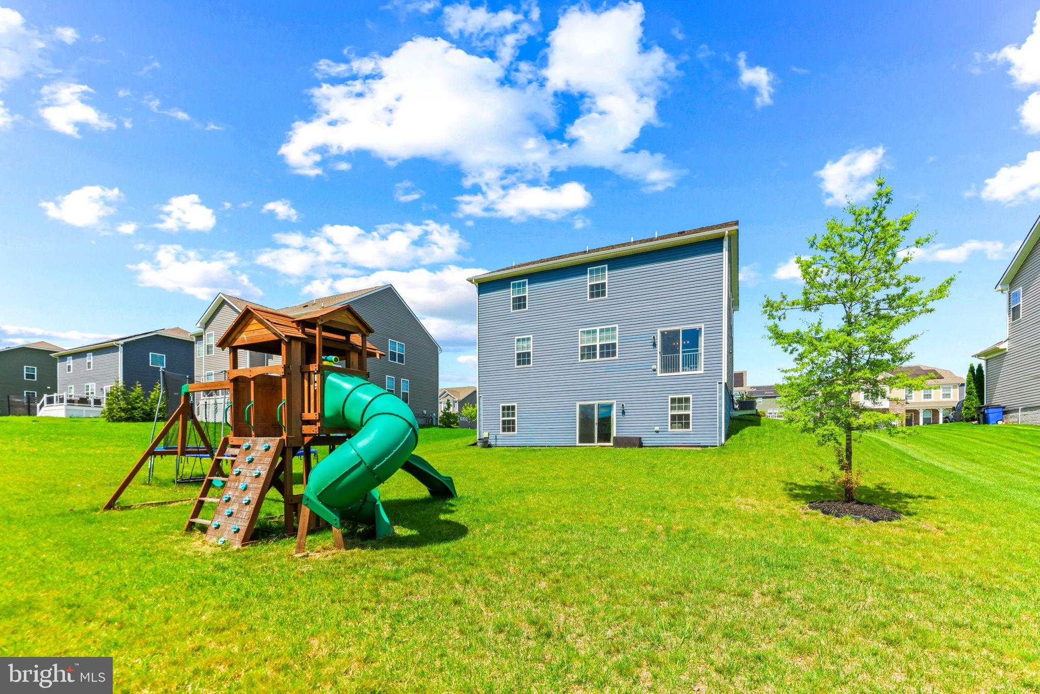 STONEGATE - Residential
