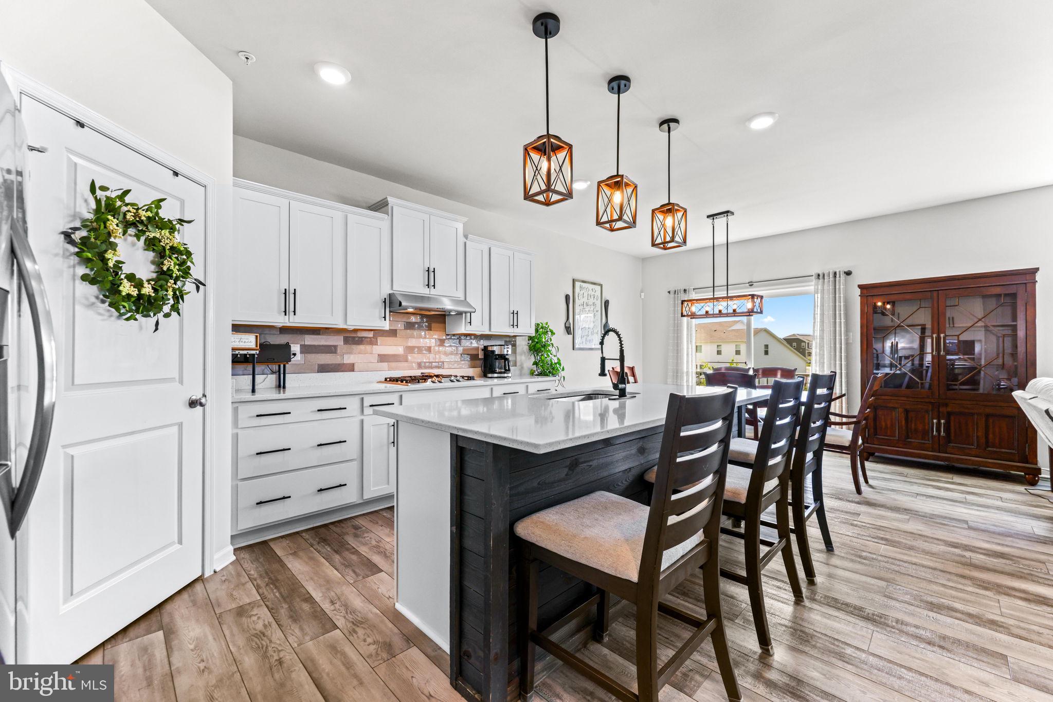 721 SCARLET SKY DRIVE