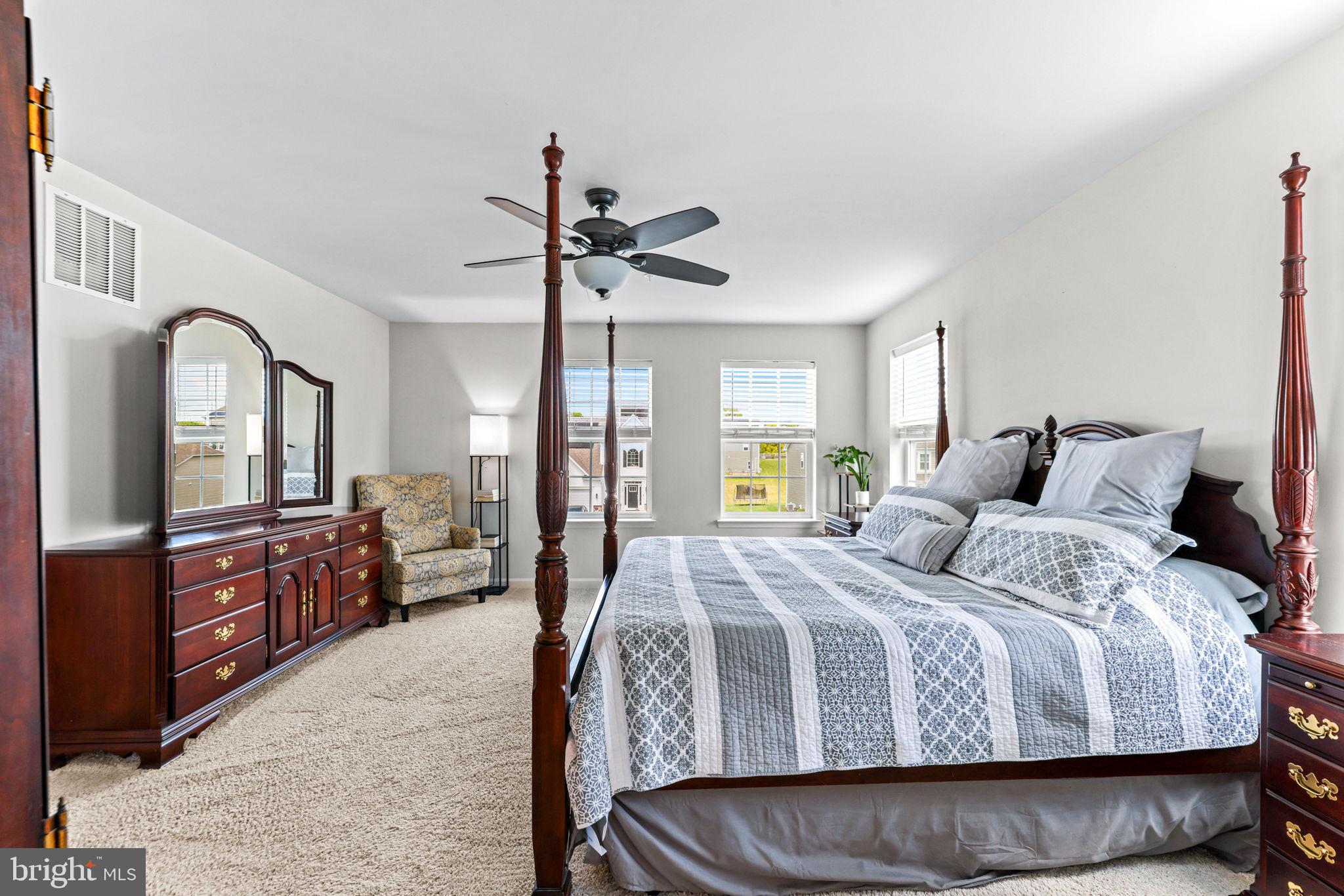 STONEGATE - Residential