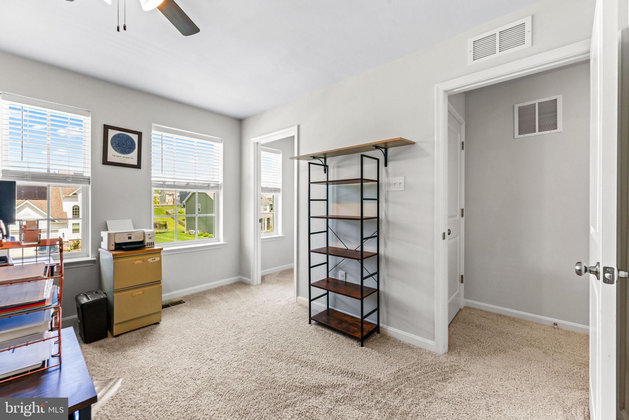 STONEGATE - Residential
