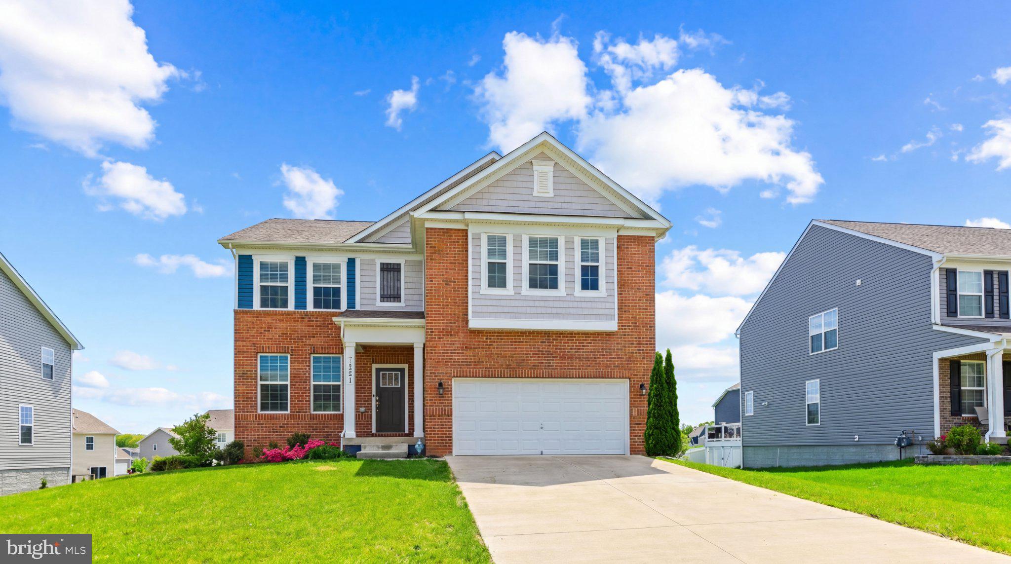 721 SCARLET SKY DRIVE
