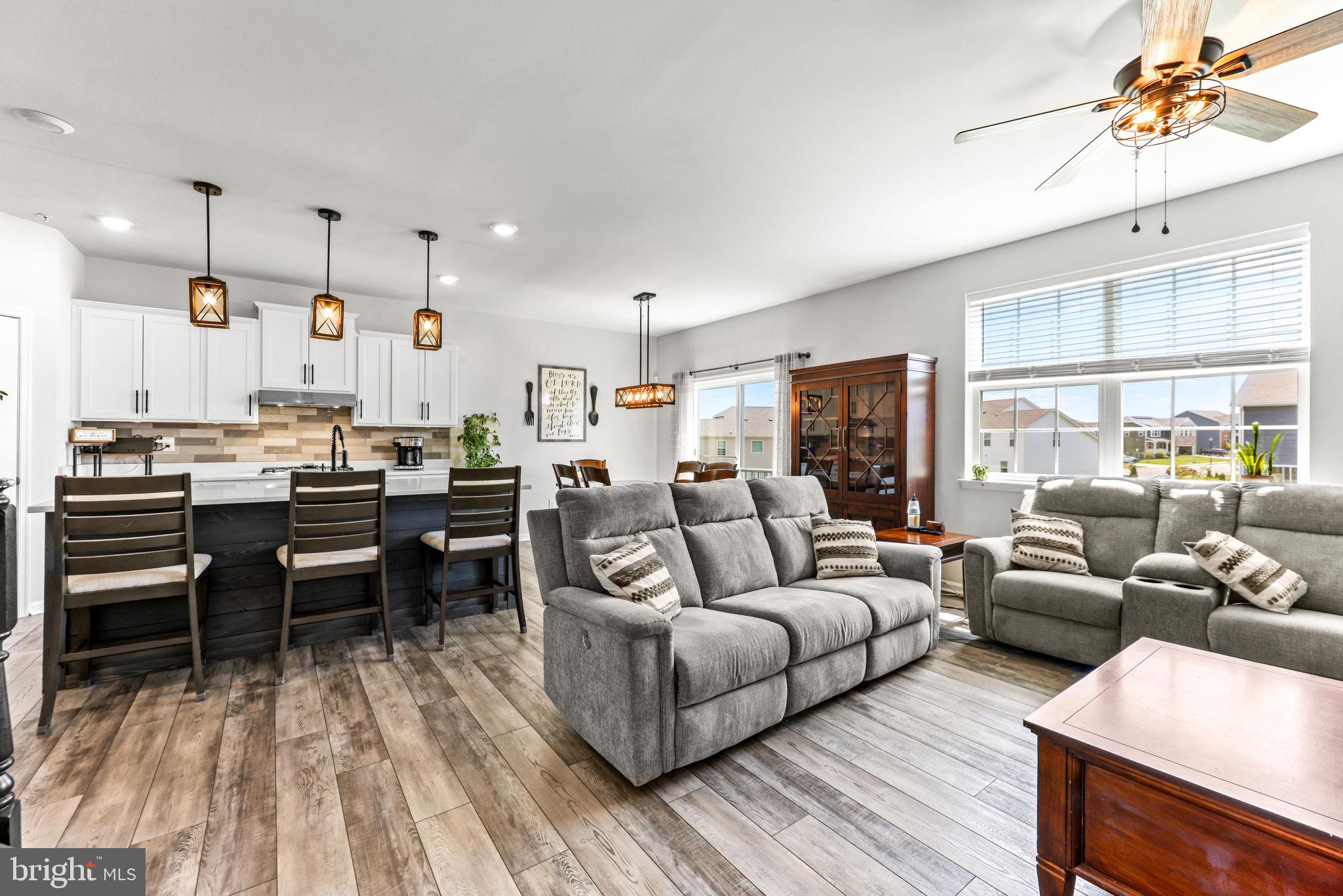 STONEGATE - Residential