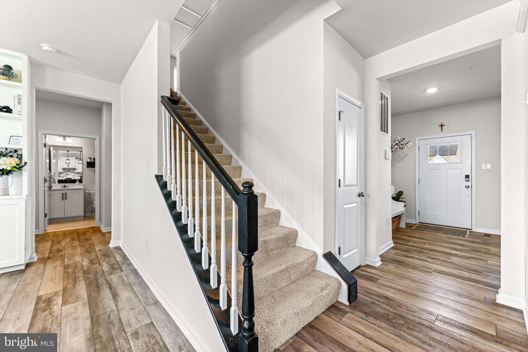 STONEGATE - Residential