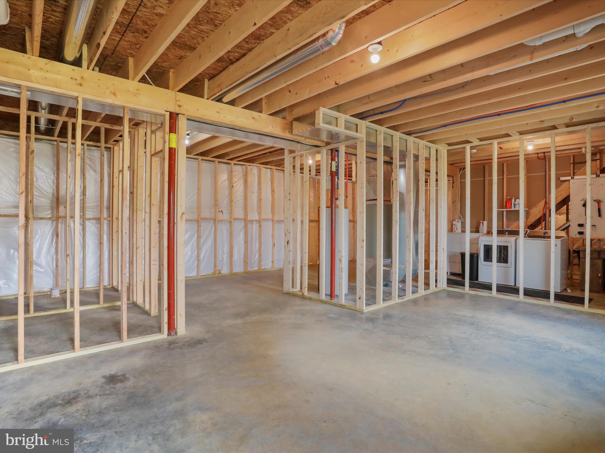 MADISON ESTATES - Residential