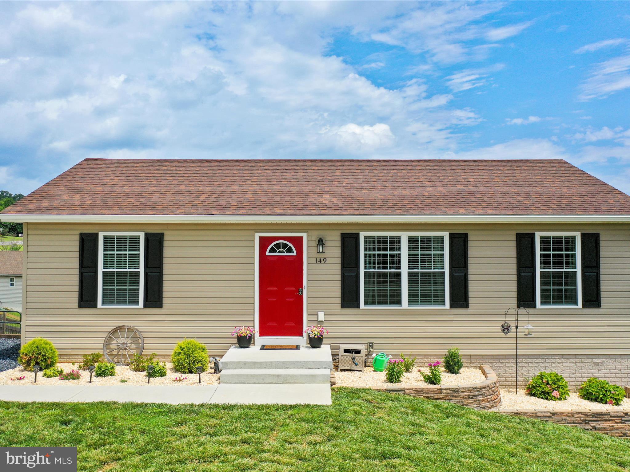 MADISON ESTATES - Residential