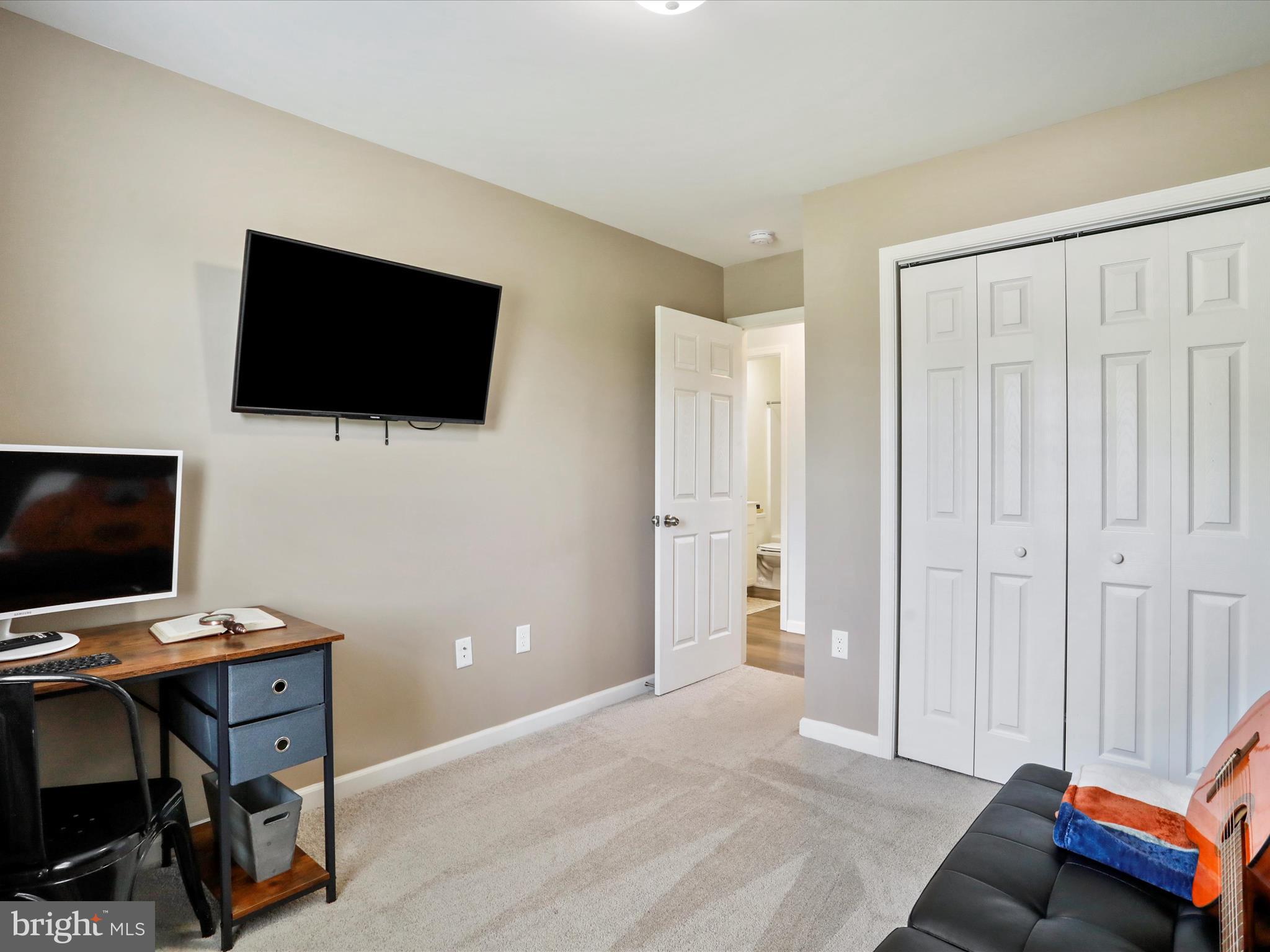 MADISON ESTATES - Residential