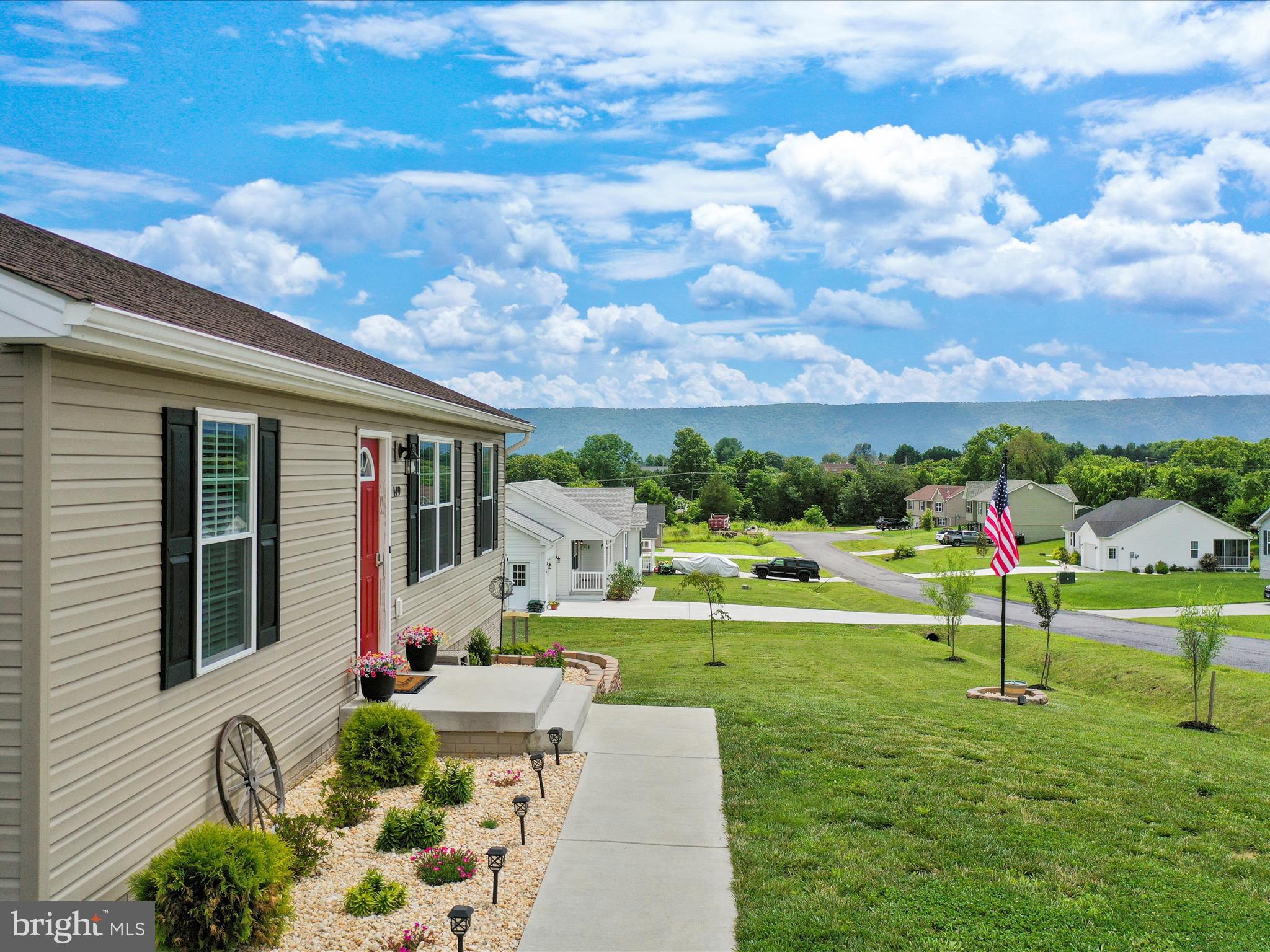 MADISON ESTATES - Residential