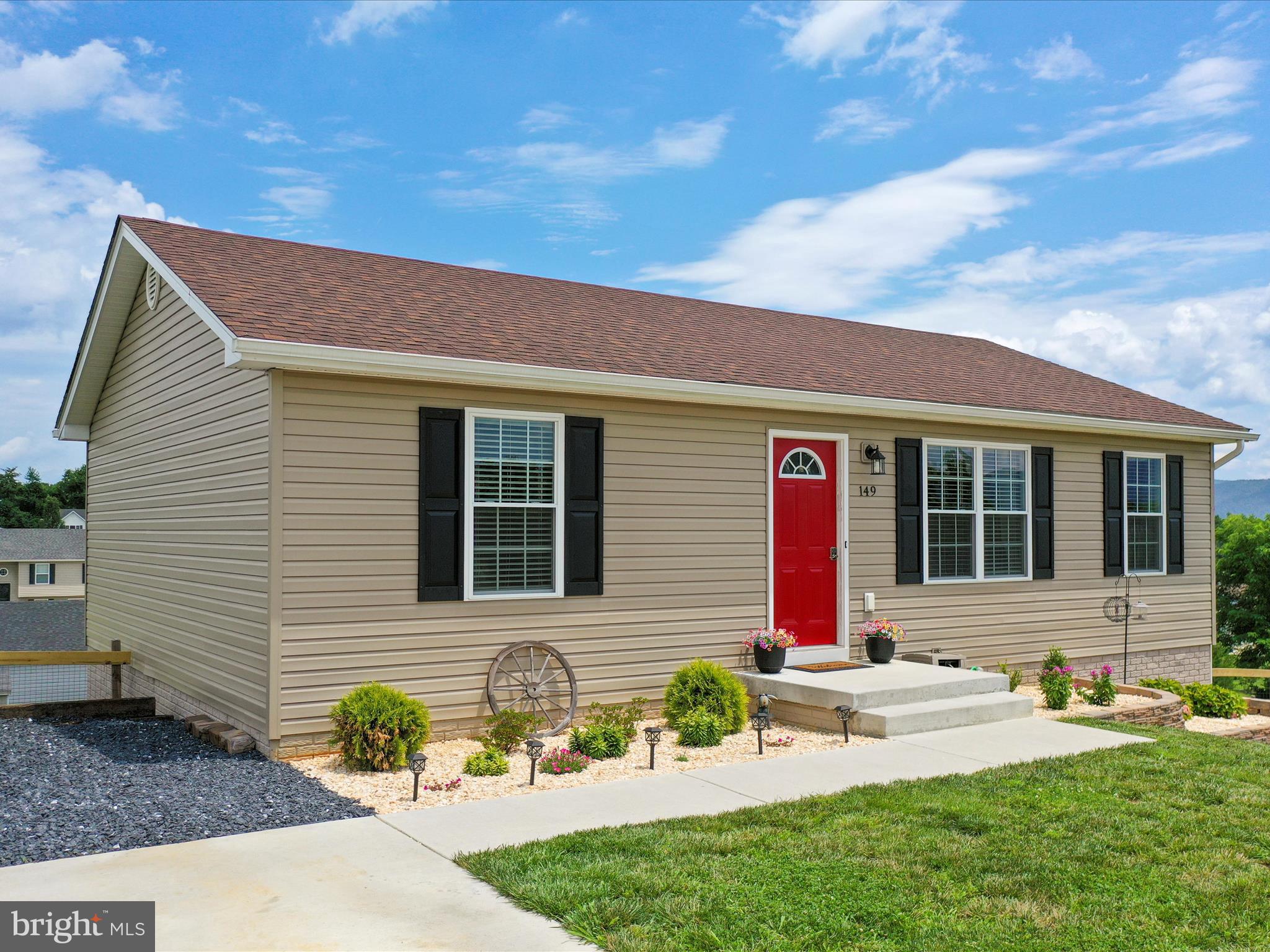 MADISON ESTATES - Residential