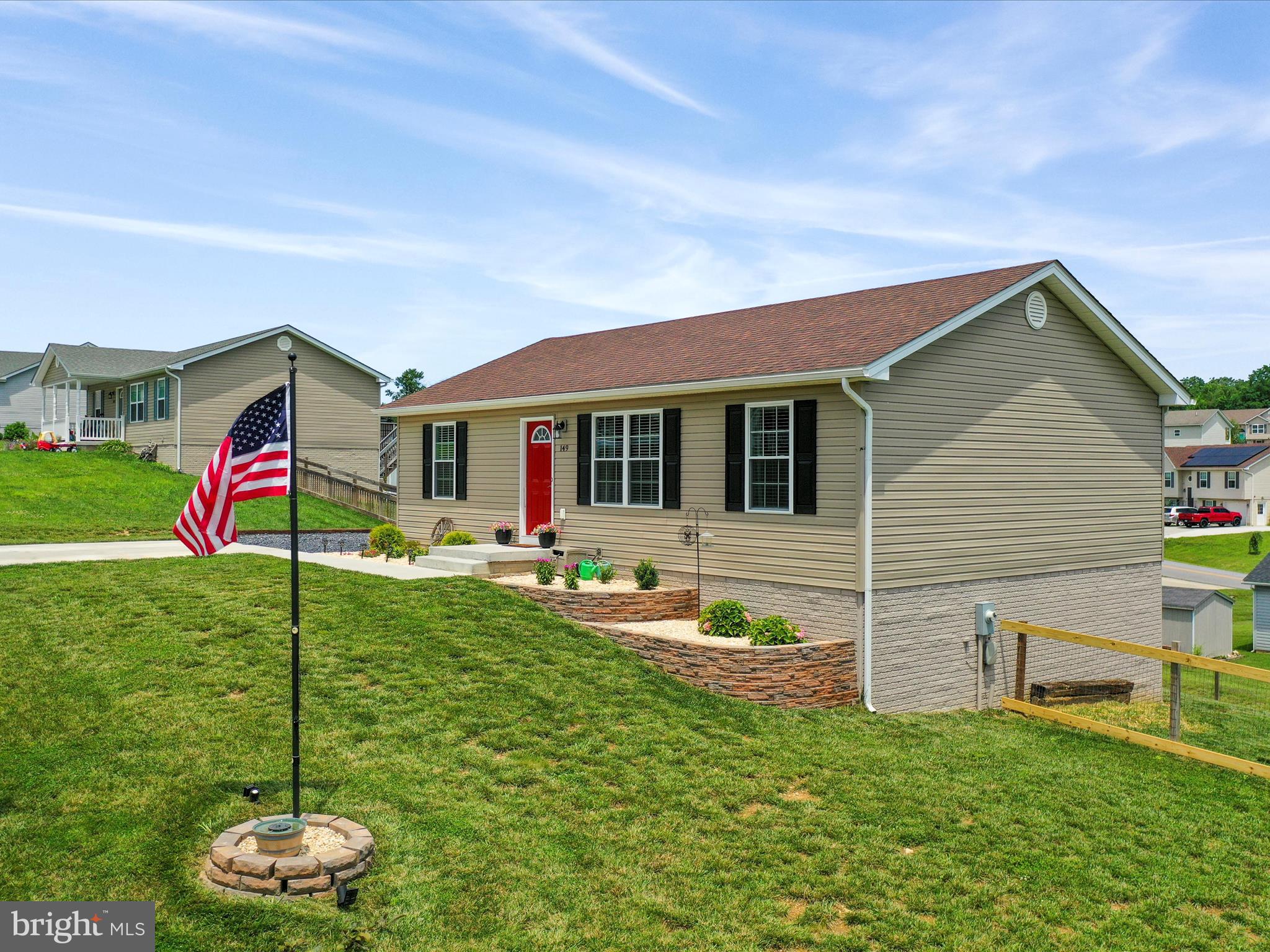 MADISON ESTATES - Residential