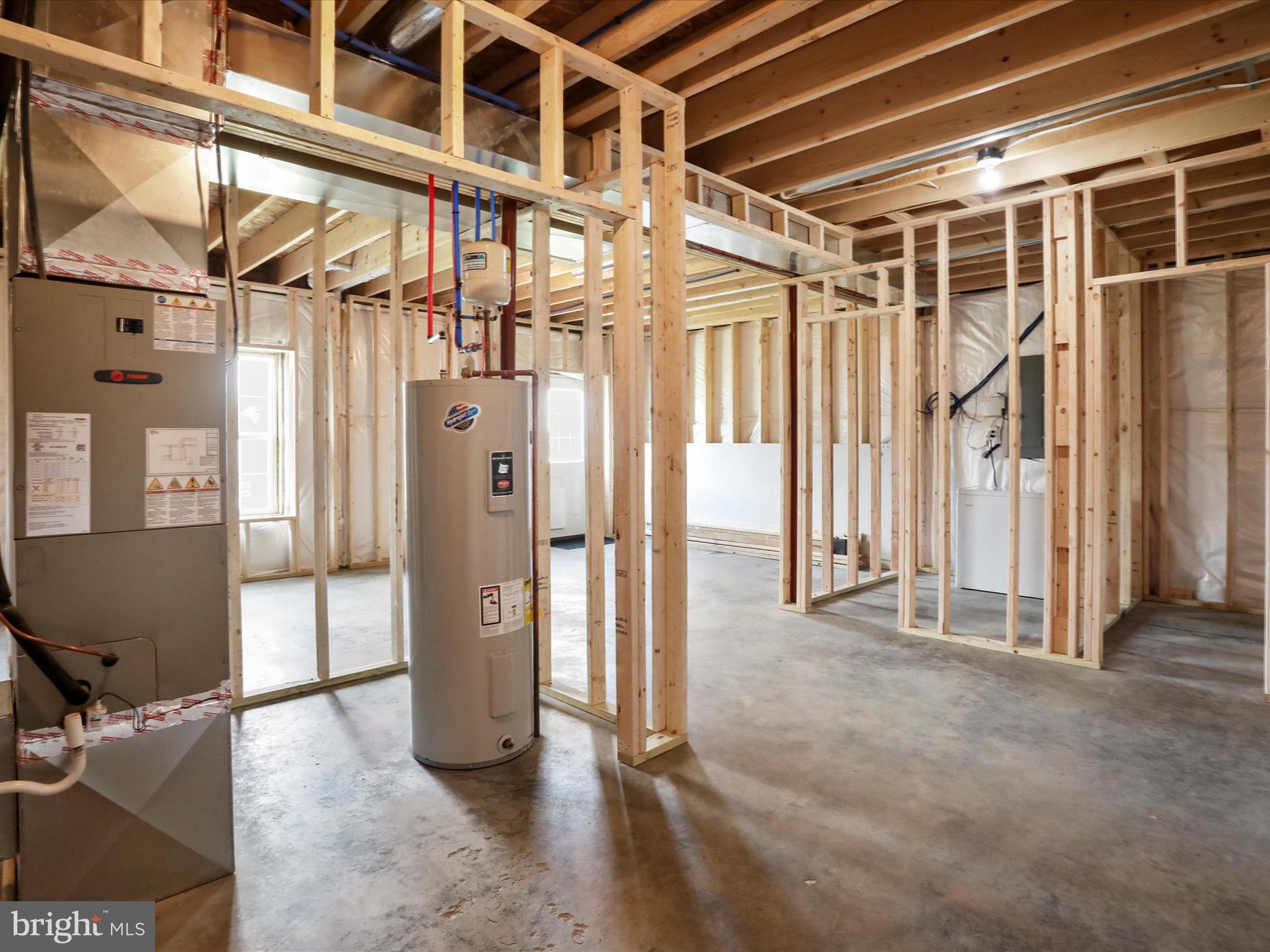 MADISON ESTATES - Residential