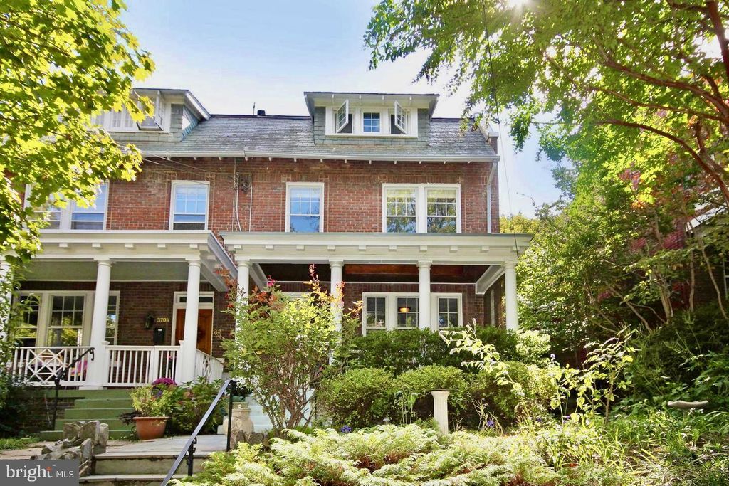 Photo of 3706 Jenifer Street NW, WASHINGTON, DC 20015 (MLS # DCDC2251064)