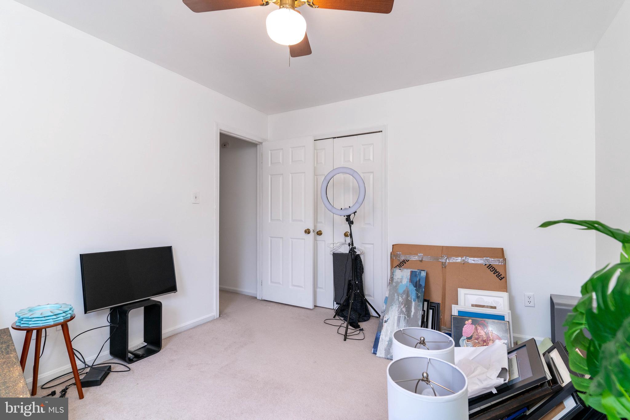 WOODLYNNE COMMUNITY - Residential Lease