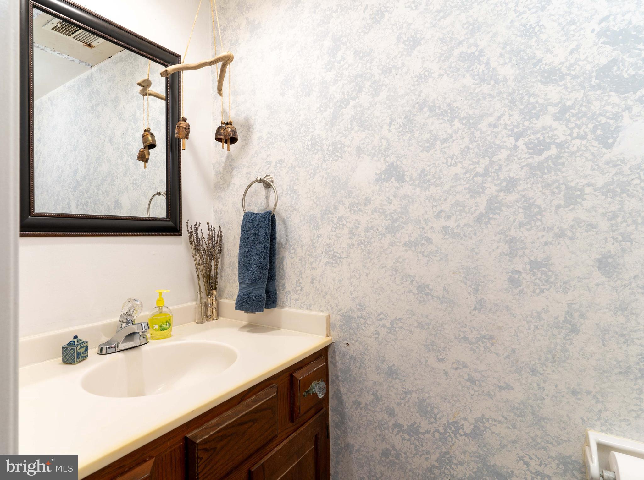 WOODLYNNE COMMUNITY - Residential Lease